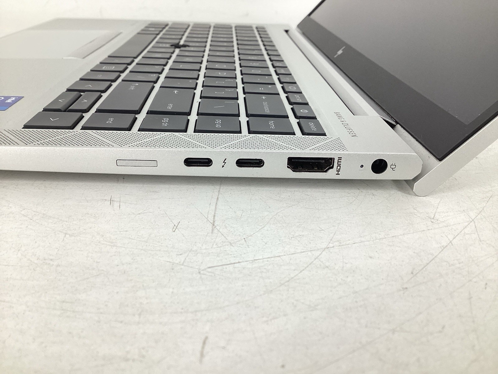 HP EliteBook 840 G8 14″ (i7-1185G7 @3.0GHz, 32GB RAM, 256GB NVMe, No OS) No AC