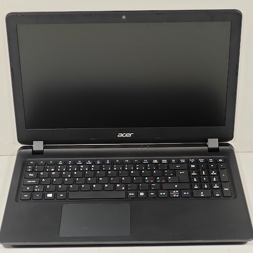 Acer Aspire ES1-523-223P Laptop – E1-7010, Radeon R2, 4GB RAM, No SSD, 15.6″ HD