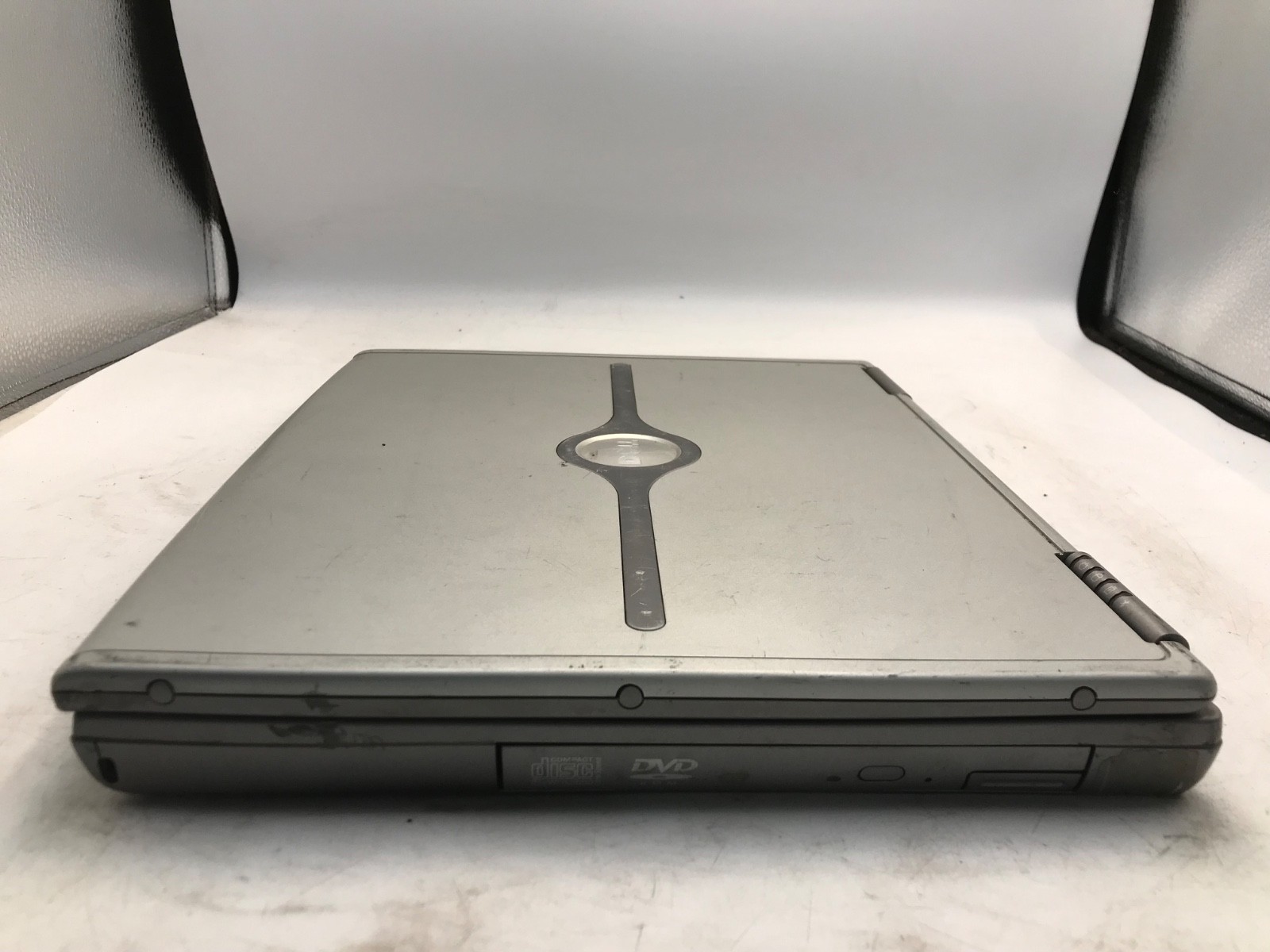 Dell Inspiron 600M Intel Celeron ATI Radeon 9000 15″ 512 MB -CGRADE -MZ