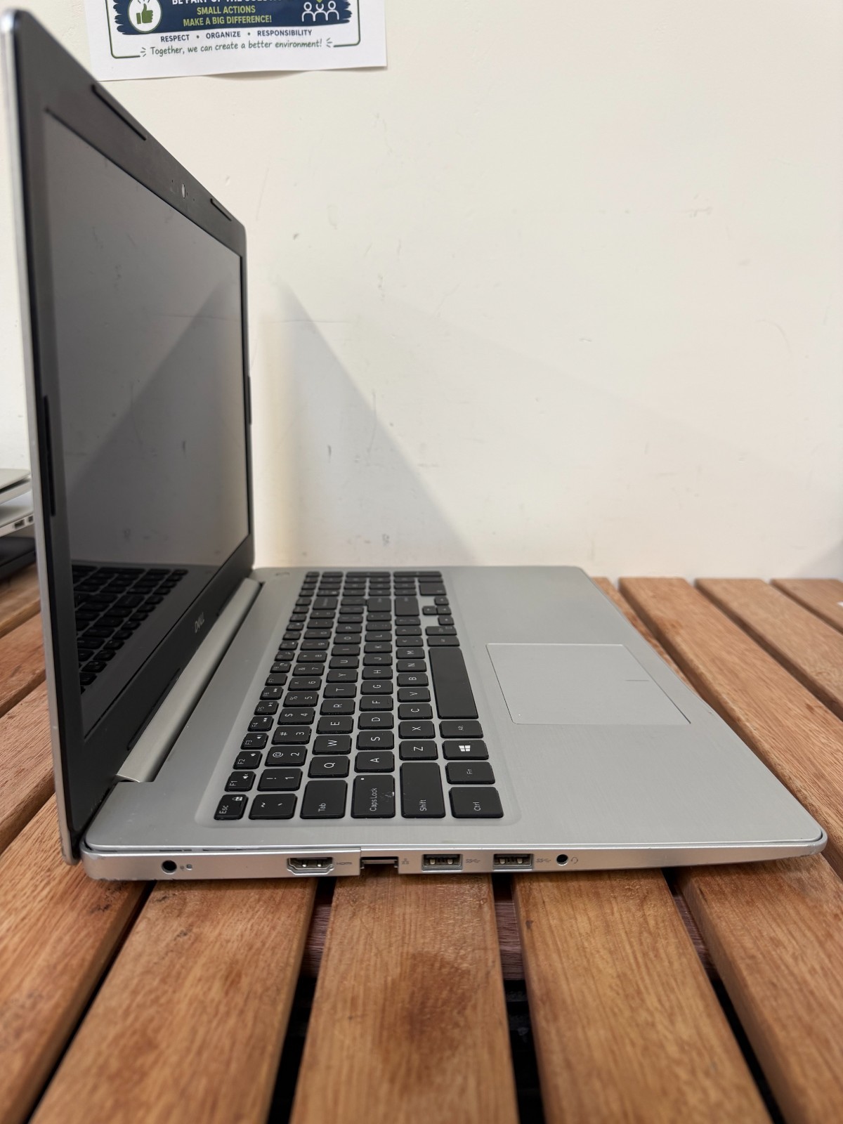 Dell Inspiron 15 3585 P75F Laptop for Parts/Repair