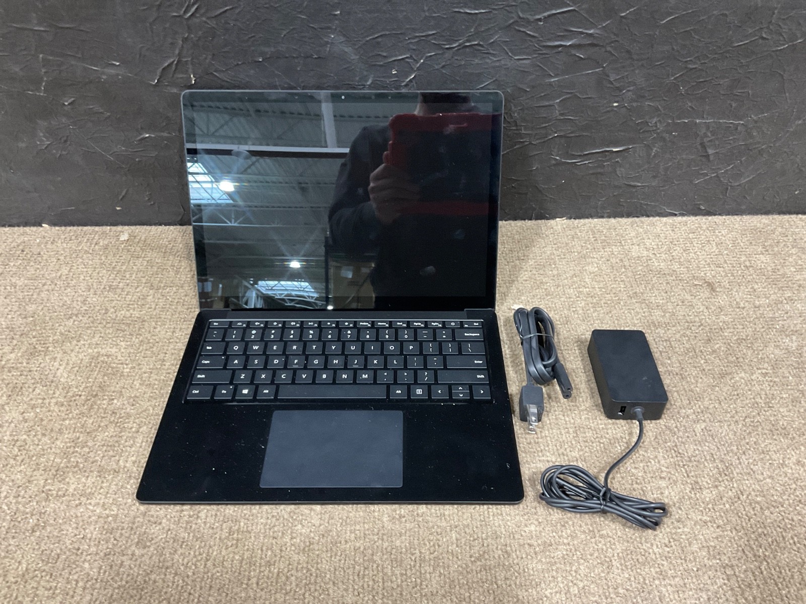 Microsoft Surface Laptop 4 i7-1185G7 16GB 256GB 13.5 Win10Pro •DEAD BATTERY•