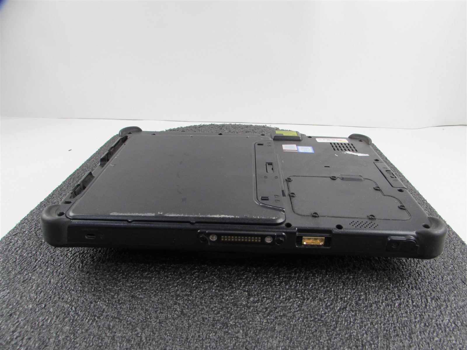 GETAC RUGGED TABLET F110 (G4) 1920X1080 FHD I5-7200U 128GB SSD 8GB RAM NO O.S