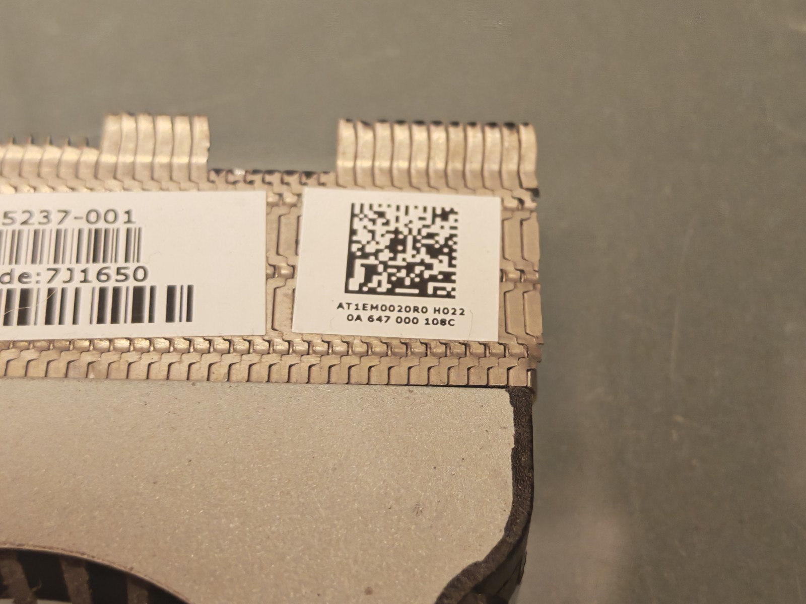 HP 15-AC 250 255 G4 15-AY FAN HEATSINK AT1EM0020R0 DC28000GAR0