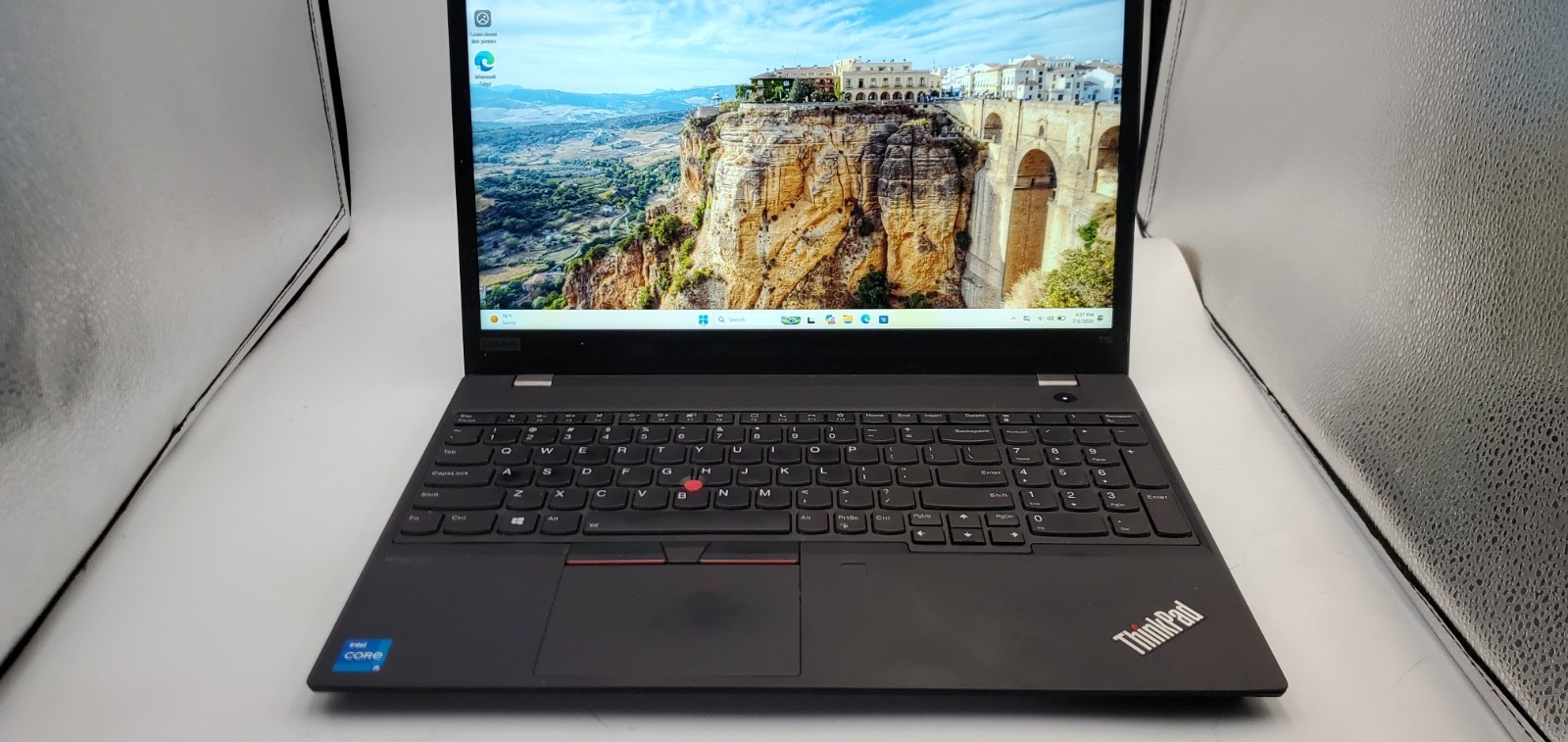 Lenovo ThinkPad T15 Gen 2i Laptop Intel Core i5-11th Gen 16GB 256GB SSD 15″ FHD
