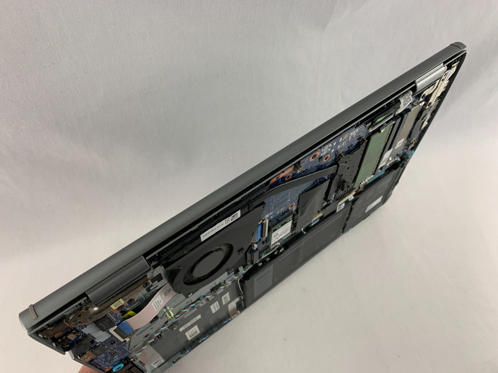 Dell Inspiron 15 3530 Laptop For Parts/Repairs No SSD/OS or Back Panel, No Power