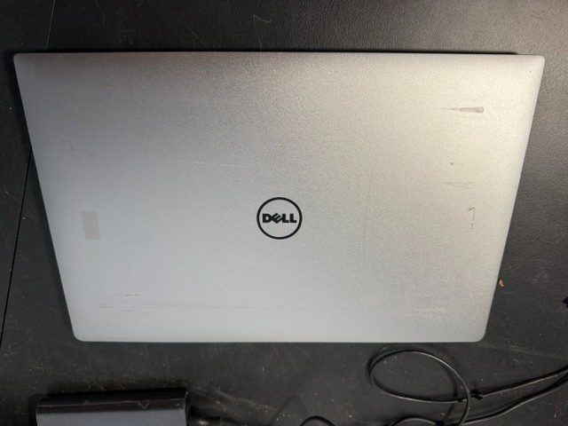 DELL PRECISION 5520 i7-6820HQ 512GB SSD 32GB RAM (No Charger Included)