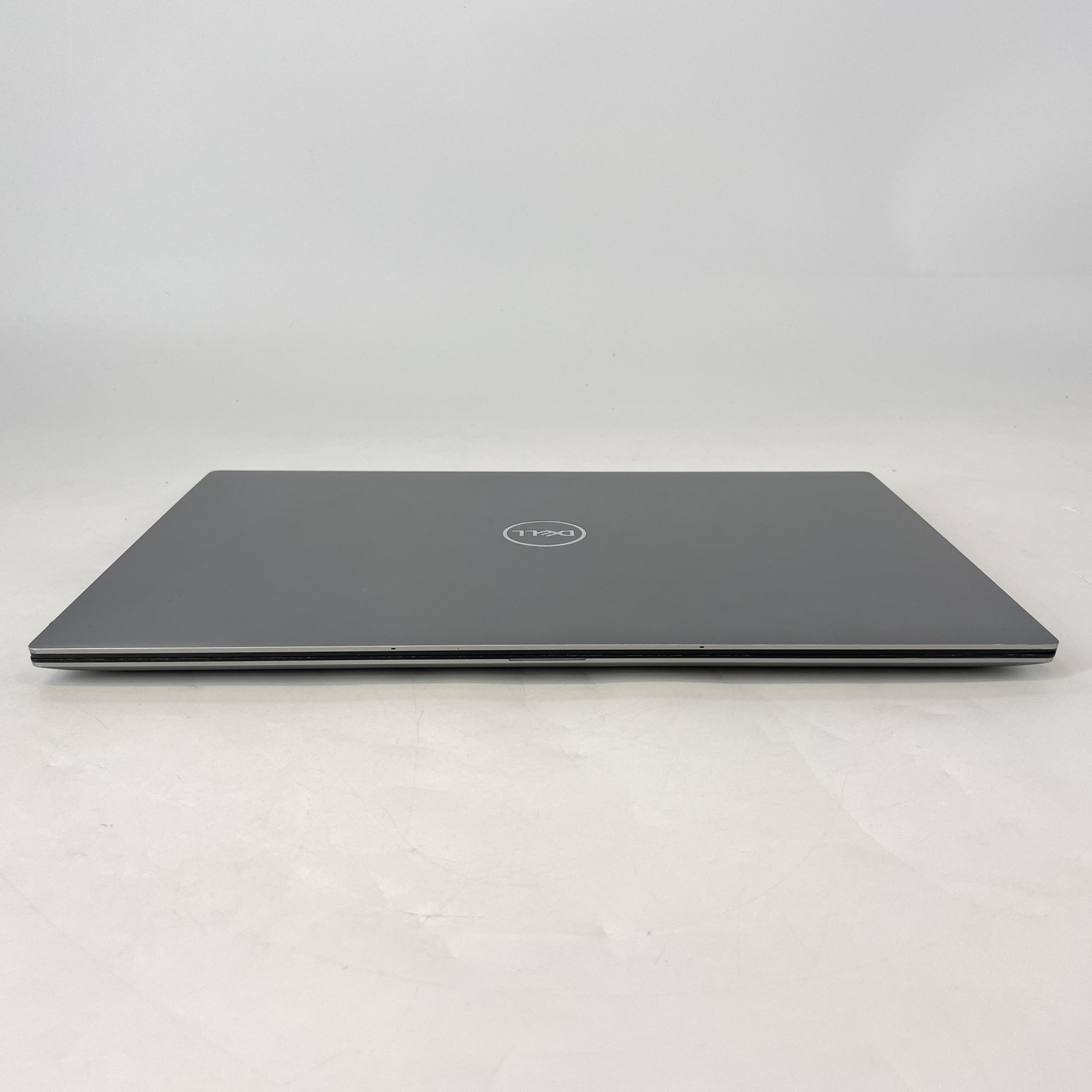 Dell Precision 5550 15 UHD+ TOUCH i7-10875H 2.30GHz 64GB 2TB Quadro T2000 Max-Q