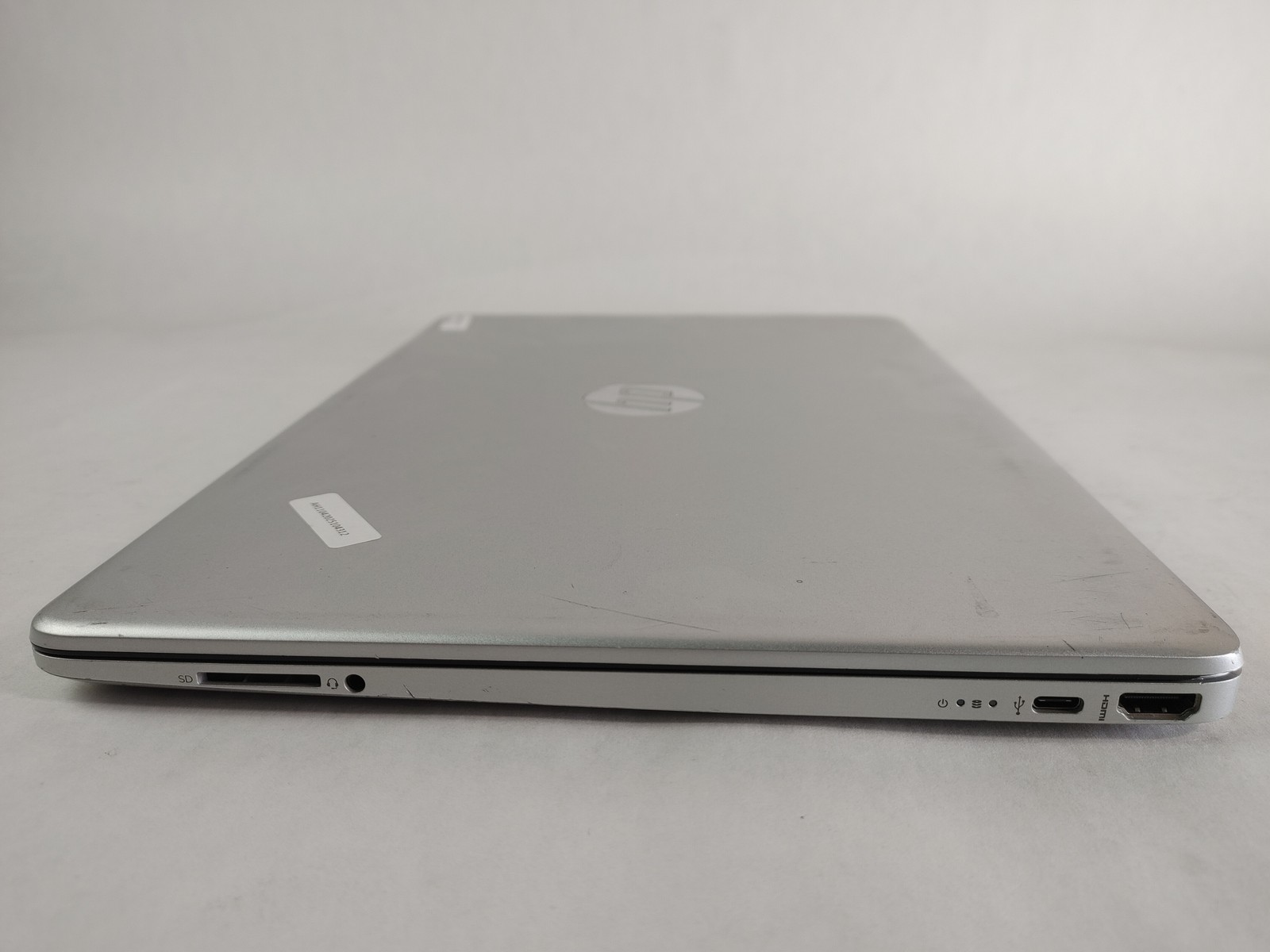 HP 15-DY5033DX Core i3-1215U 1.20 GHz 8 GB DDR4 512 GB NVMe Windows 11 Pro