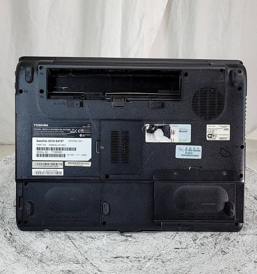 Toshiba Satellite A215 PC Laptop AMD TURION 64 X2 MOBILE TL-56 2GB SEE NOTES
