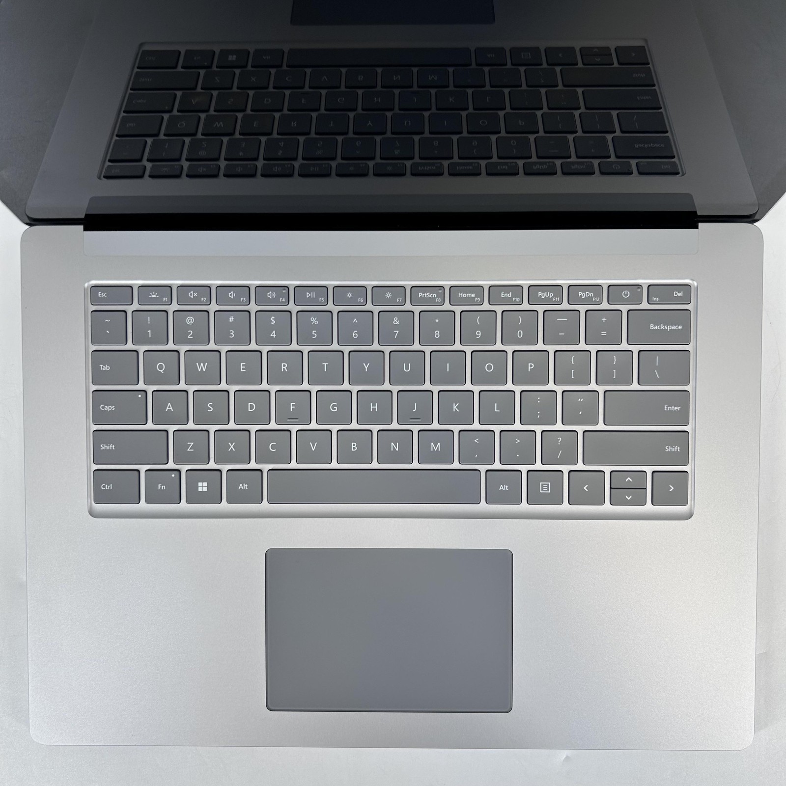 Microsoft Surface Laptop 4 15 QHD+ TOUCH i7-1185G7 3.00GHz 16GB 256GB Very Good