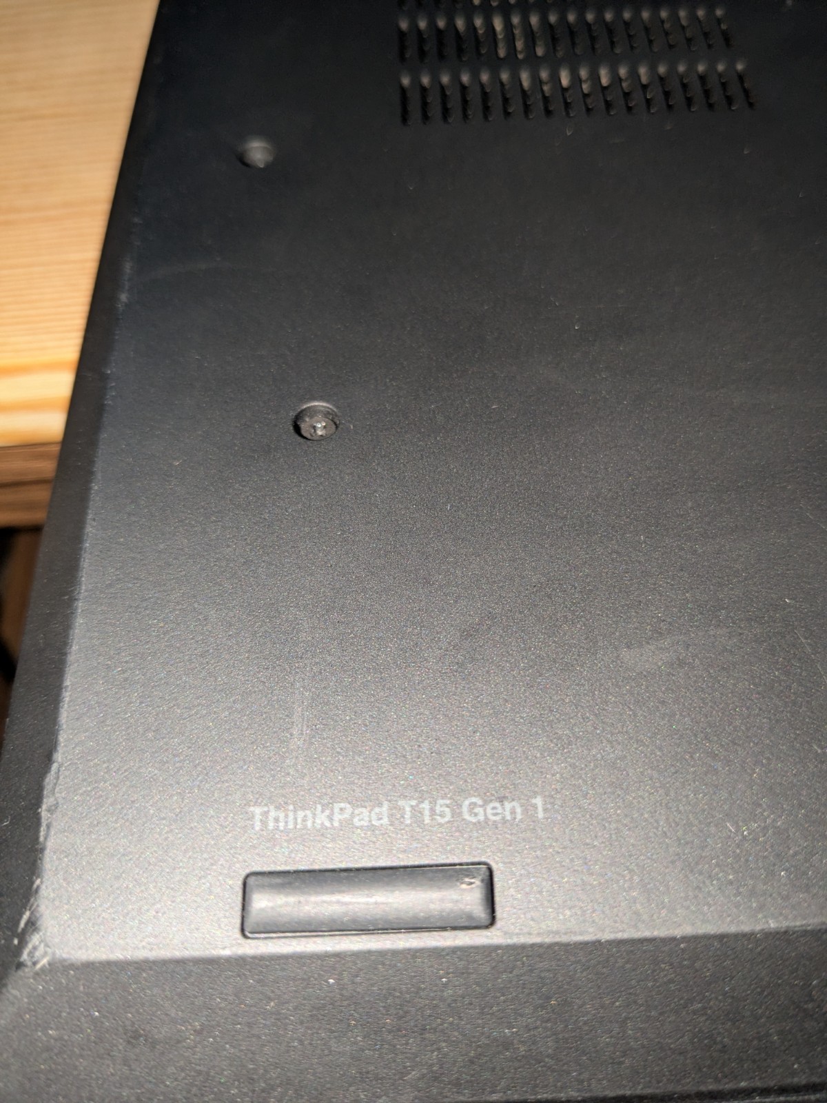 Lenovo ThinkPad T15 Gen 1 15.6″ I7-10510U 40GB & 256gb Nvme. Removable Ram. Win