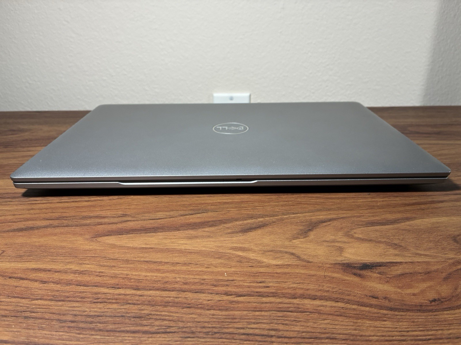 Dell Precision 3590 Ultra 5 8GB DDR5 256GB SSD Win 11 15.6” FHD WIN 11 Warranty!