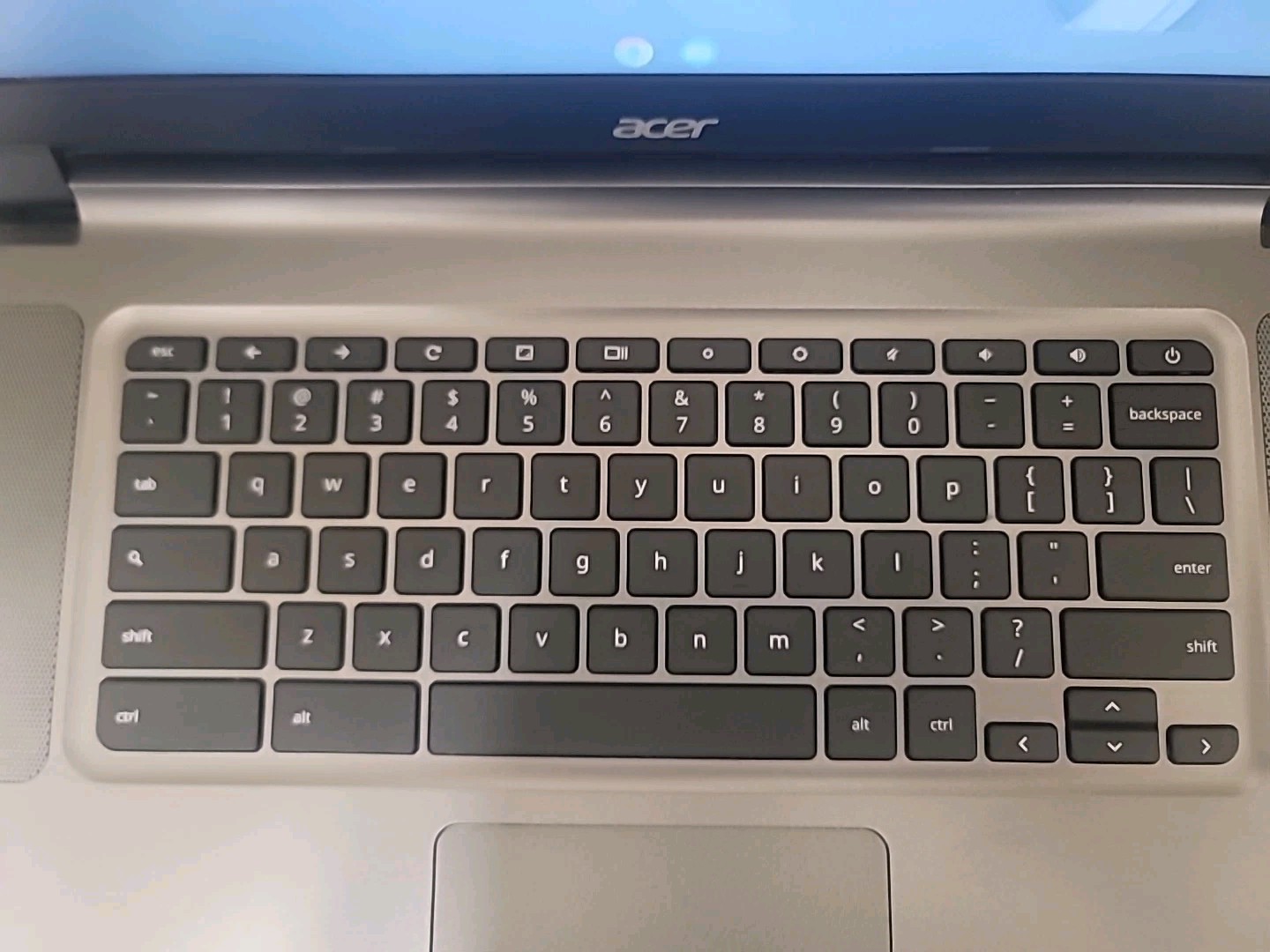 Acer Chromebook 15 CB3-532-108H 15″ Intel Atom x5 E8000 4GB 16GB Mint Condition
