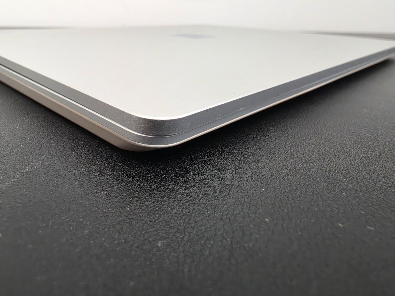 Microsoft Surface Laptop Go 2 – 12.4″ – i5-1135G7 16 GB Ram 256GB SSD Win 11