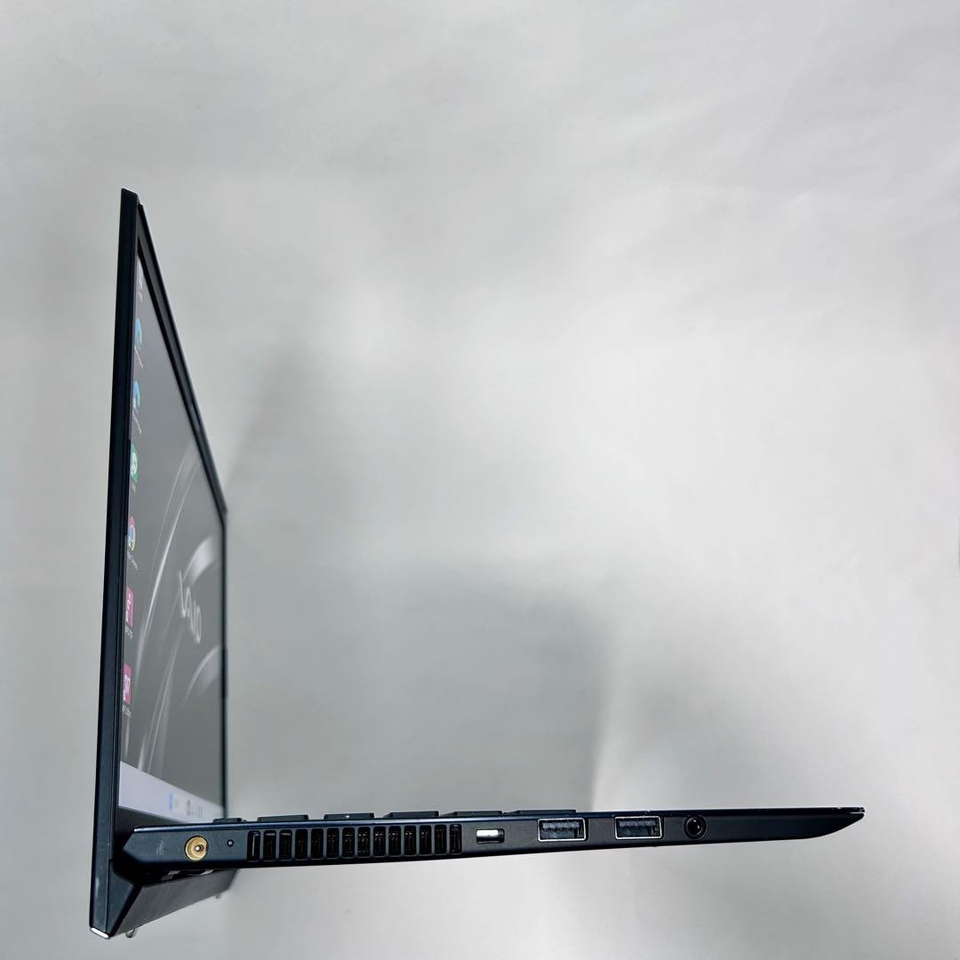 VAIO Pro PK VJPK13C12N Core i7-1065G7 1.30GHz 16GB SSD 256GB 14″ FHD Win 11 Pro