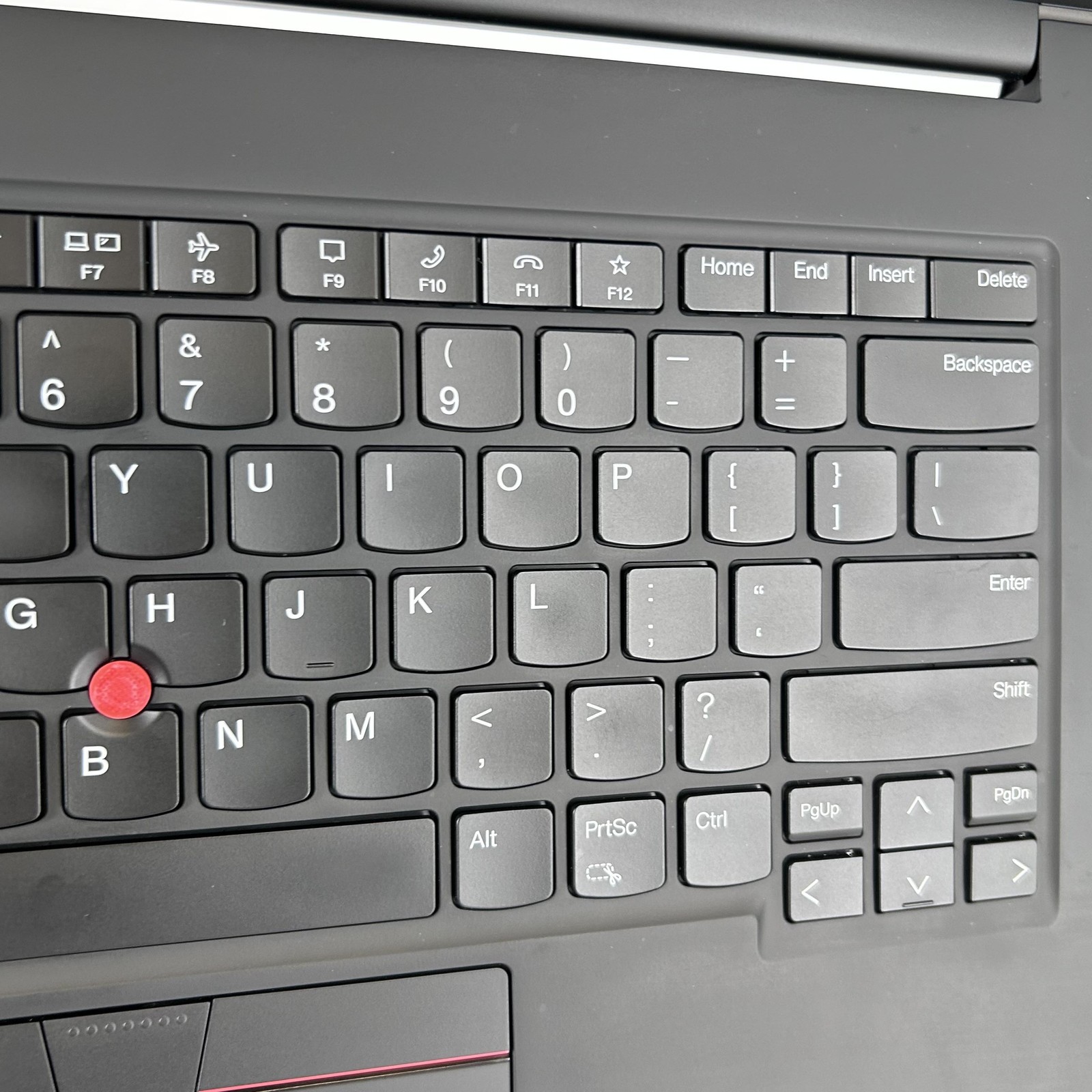 Lenovo ThinkPad P1 Gen 5 16 FHD+ 2.4 GHz i7-12800H 8GB 256GB SSD RTX A1000 Good