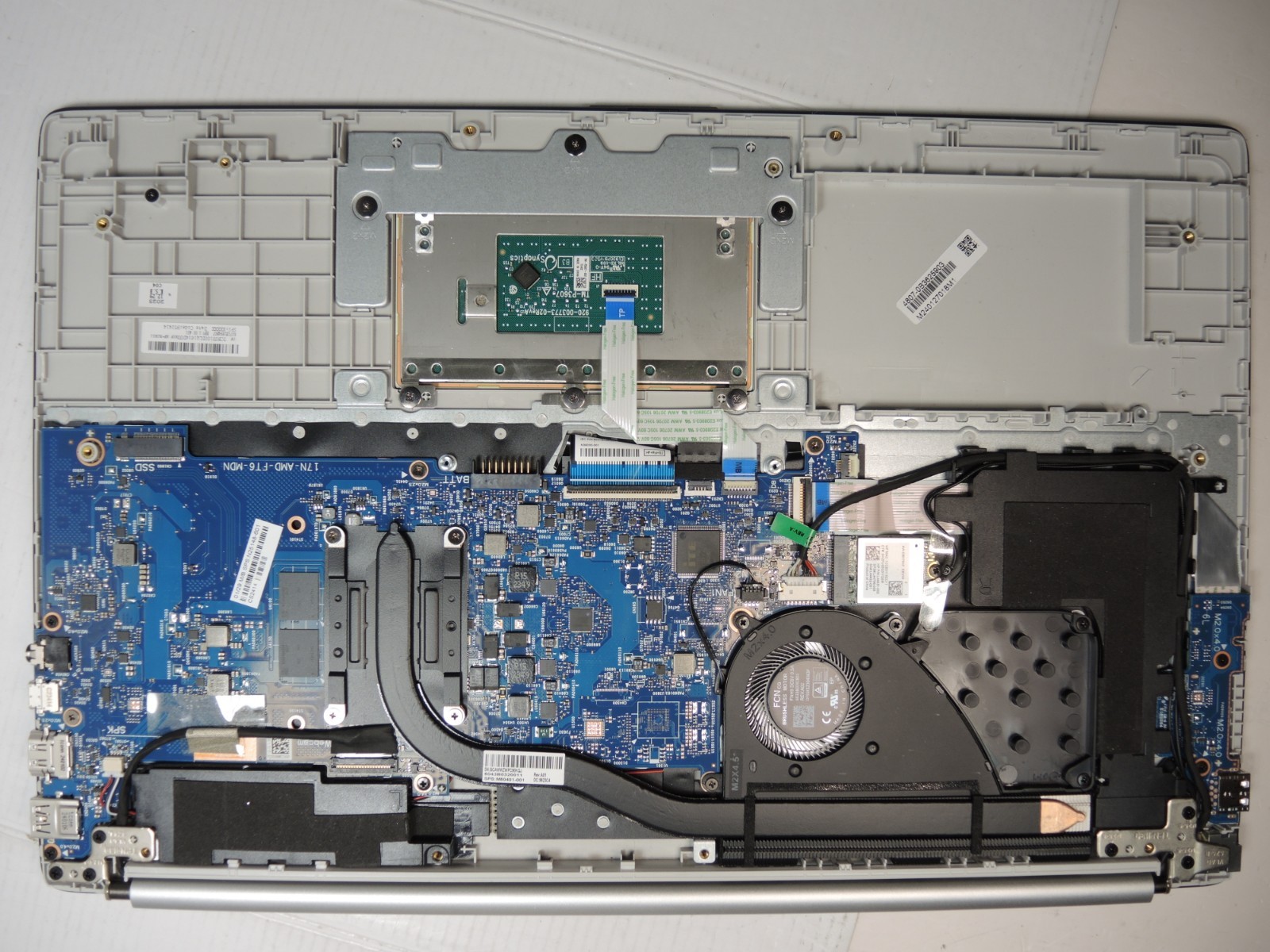 HP 17″ Laptop 17-cp2033dx | Ryzen 3 8GB | DEAD For Parts Repair “AS-IS” No SSD