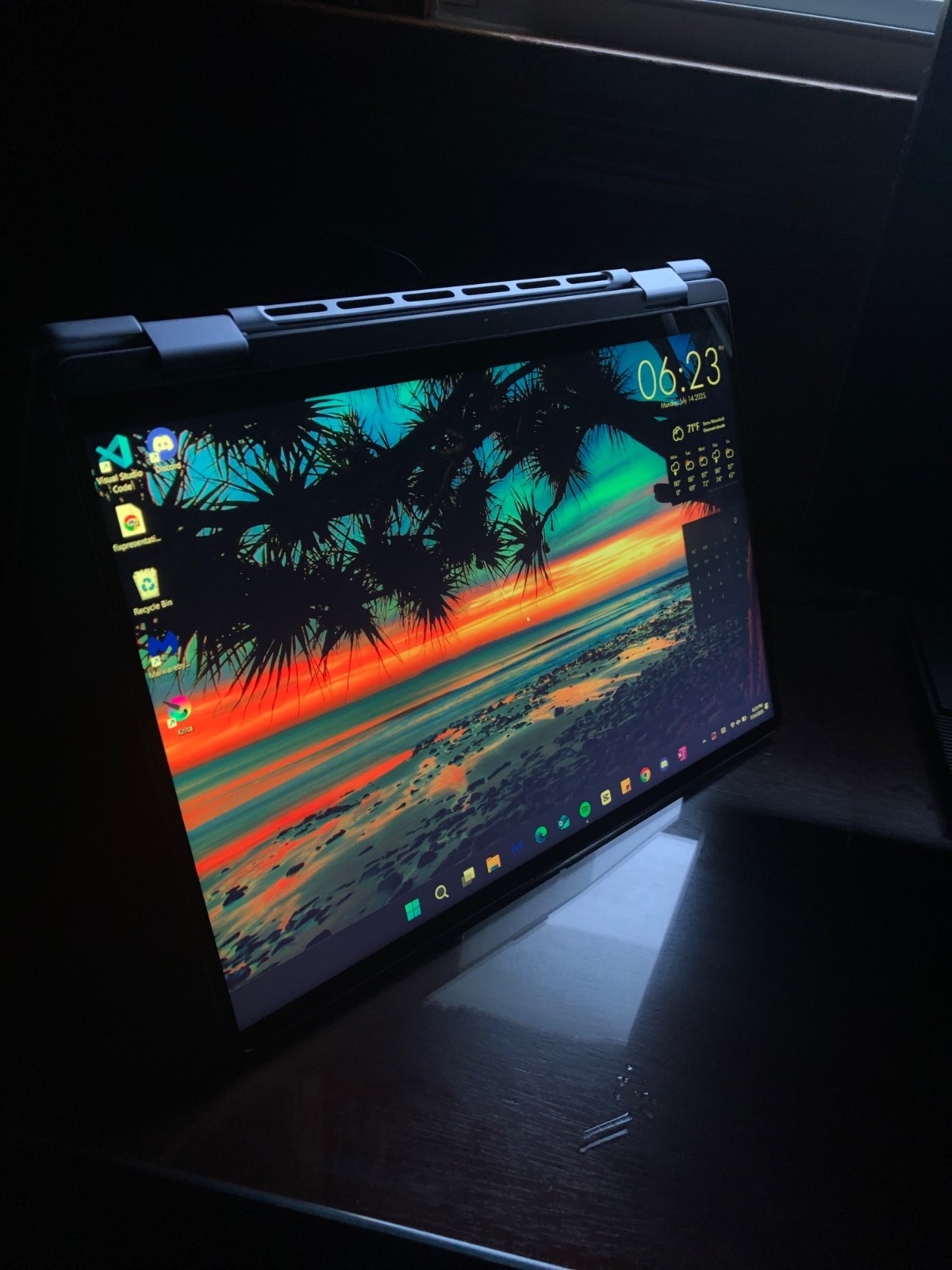 Dell Inspiron 2-in-1 16″ ( 512GB SSD, Intel Core i5 12th Gen., 4. 70 GHz,…