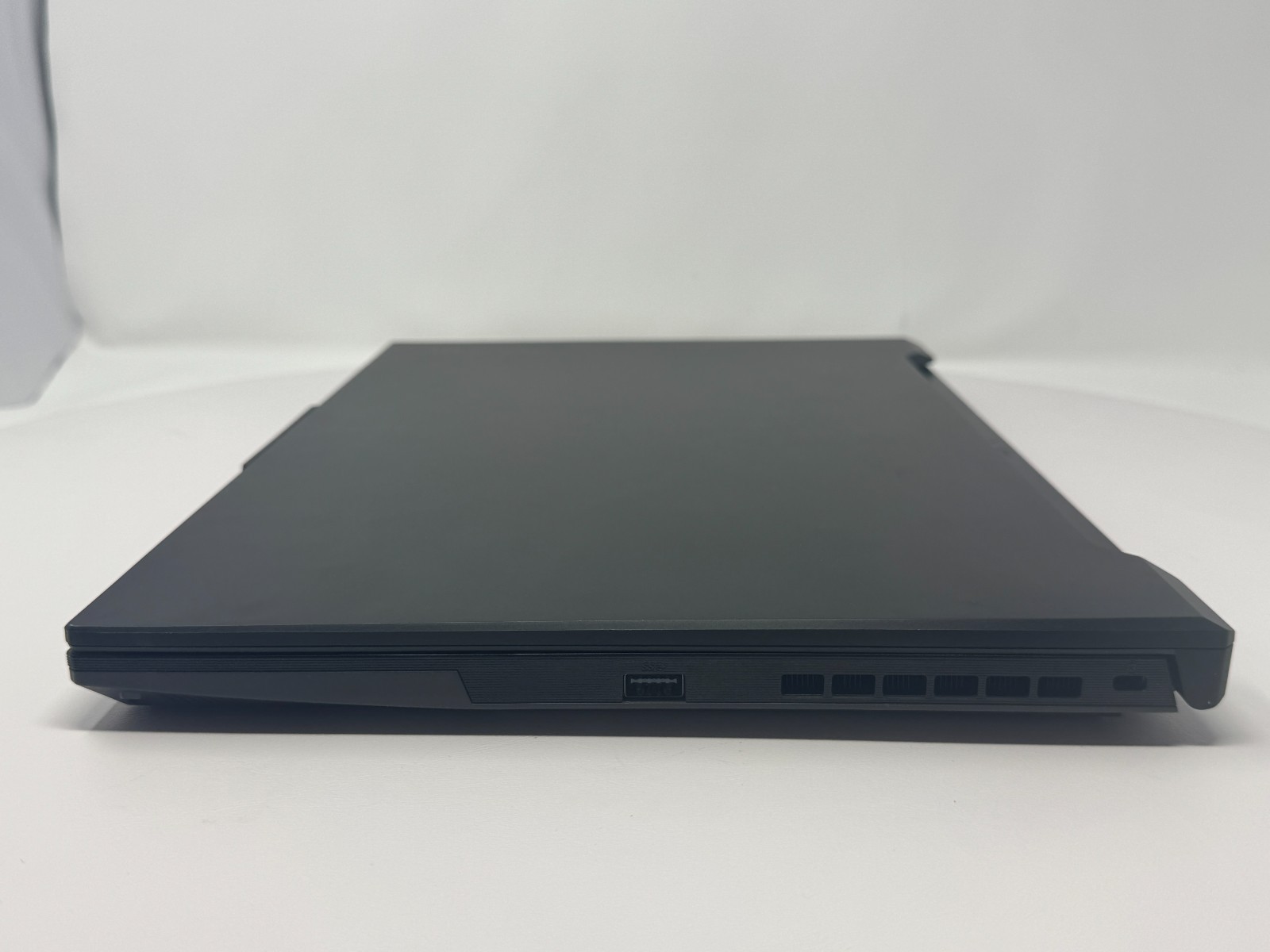 ASUS TUF A16 Ryzen 7 7735HS RX 7700S 16GB 512GB Gaming Laptop Tested
