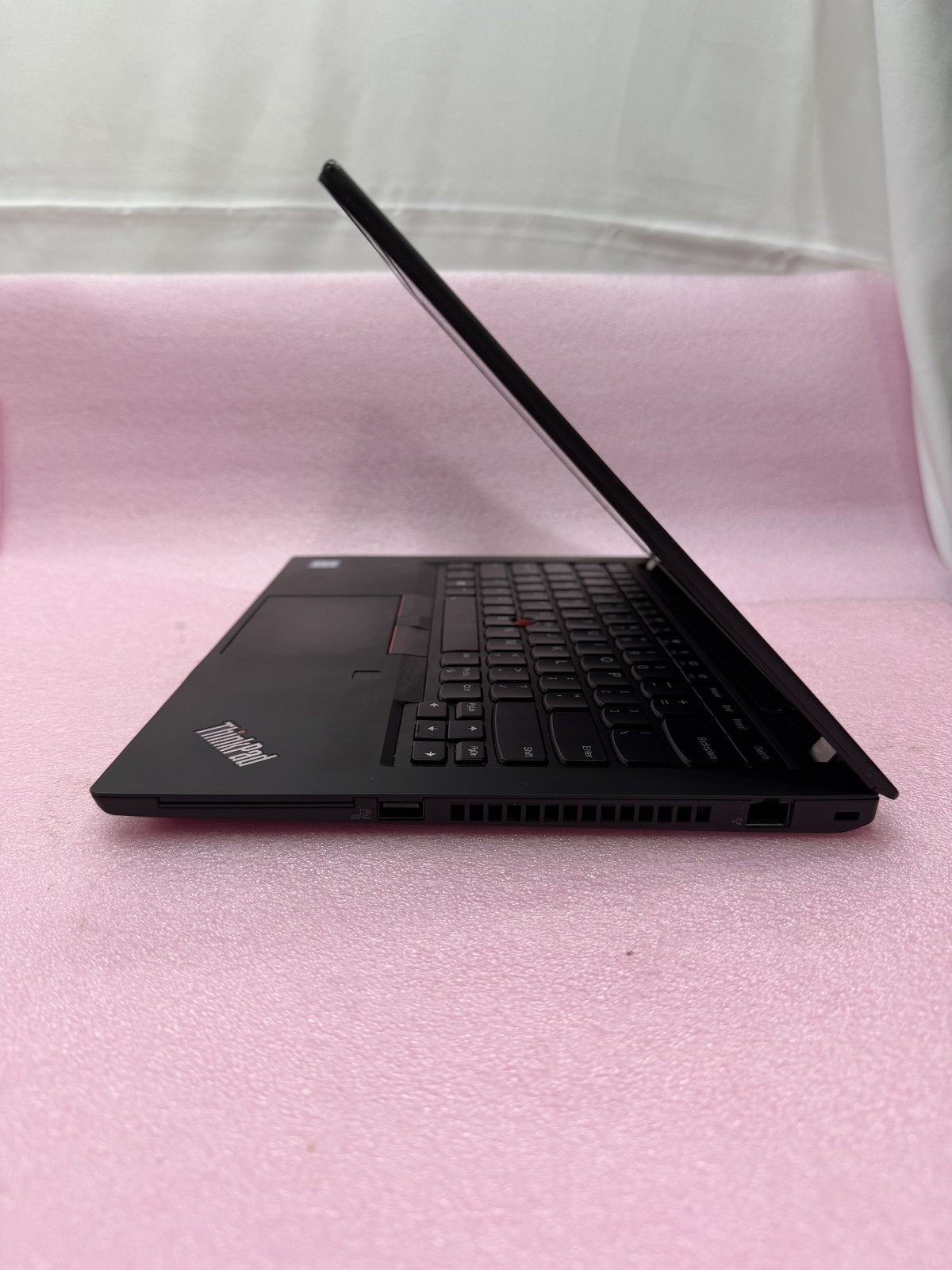 Lenovo ThinkPad T490 i7-8665U 1.99GHz BIOS LOCKED