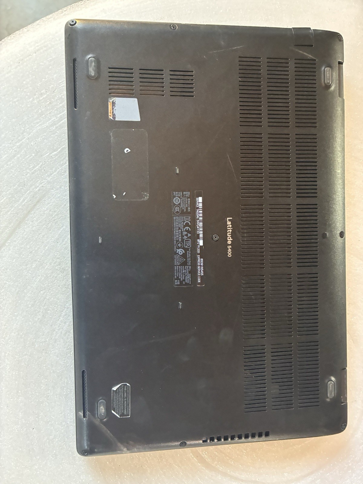 Dell Latitude 5400 i5-8250U 1.60 GHz 0GB RAM No SSD Read