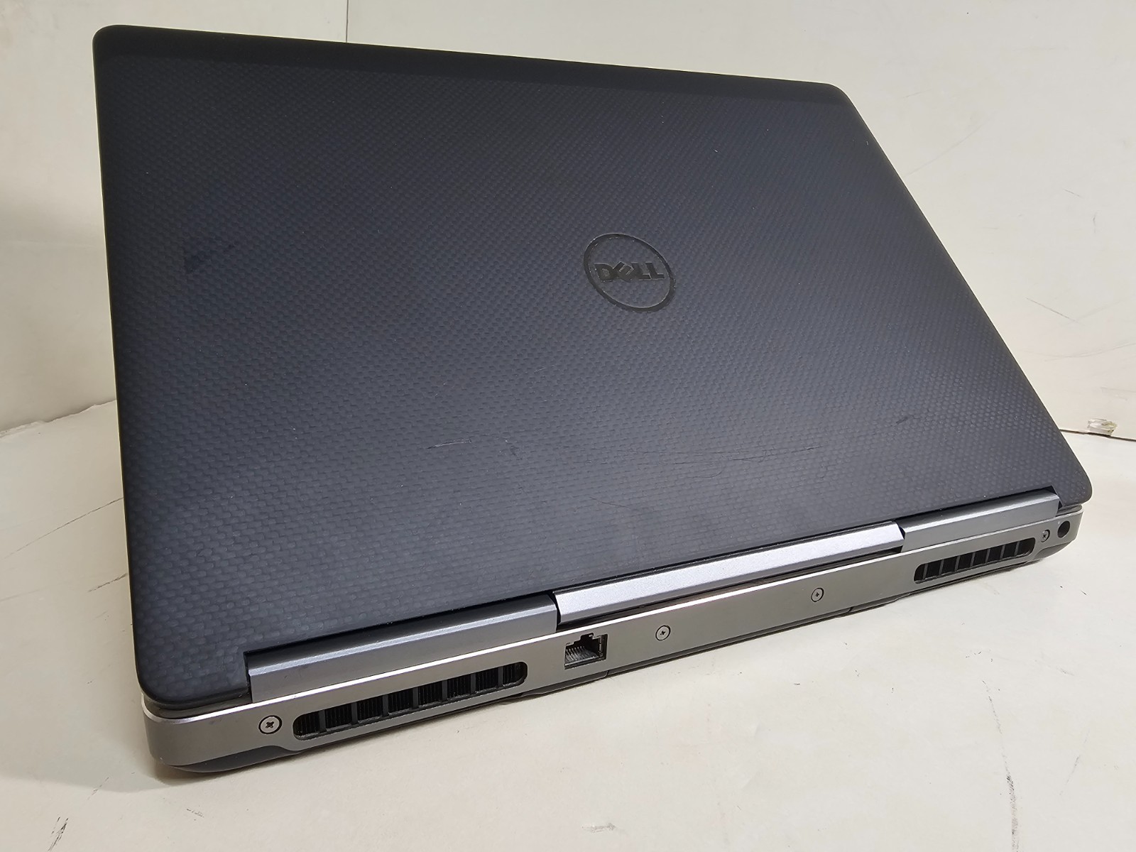 Dell Precision 7520 Laptop – 2.9 GHz i7-7820HQ 16GB 256GB SSD M1200 15.6″ – SP1