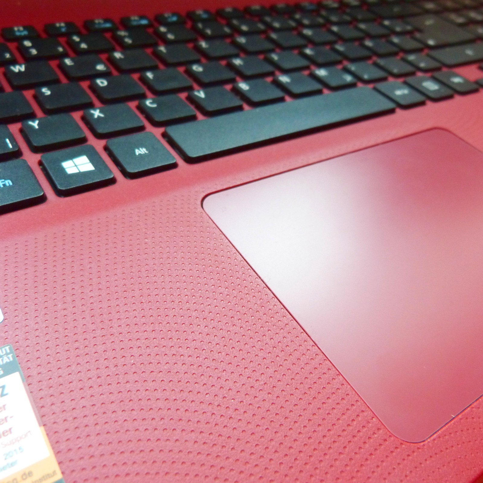 Acer ES1 571 UltraBook 15″ RED DESIGN l 1TB Windows 11 l HDMI USB3 DVDRW