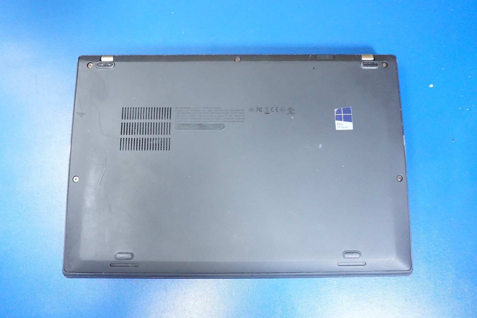Lenovo ThinkPad X1 Carbon 5th Intel i5-7300U 8GB RAM NO SSD/OS