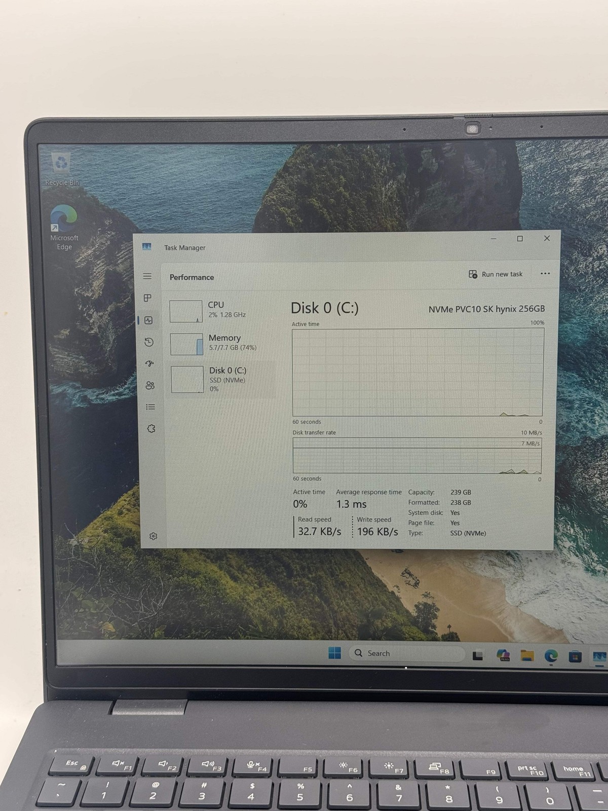 Dell Pro 16 PC16250 16″ Core 3 8GB 256GB SSD Black Used