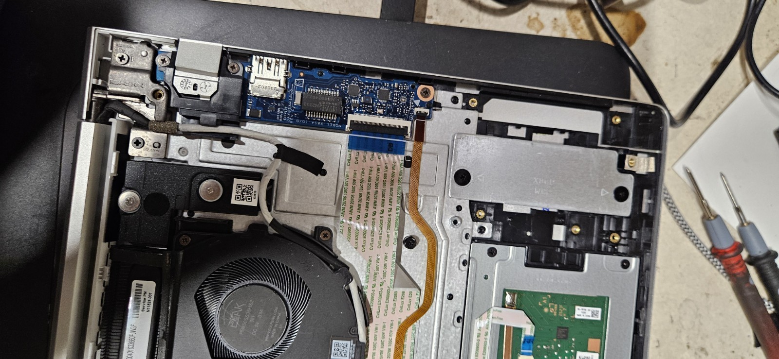 HP: ProBook: 450 G10: i7 13th Gen: 4GB RAM: FOR PARTS