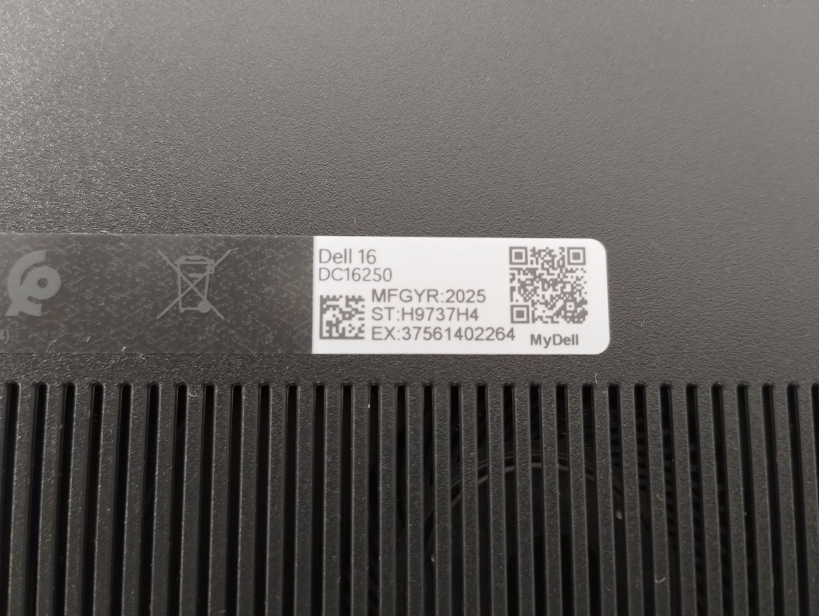 DELL 16 DC16250 MRYT3, Intel Core 7 150U, 1.80 GHz, 16 GB RAM, 1 TB NVMe SSD