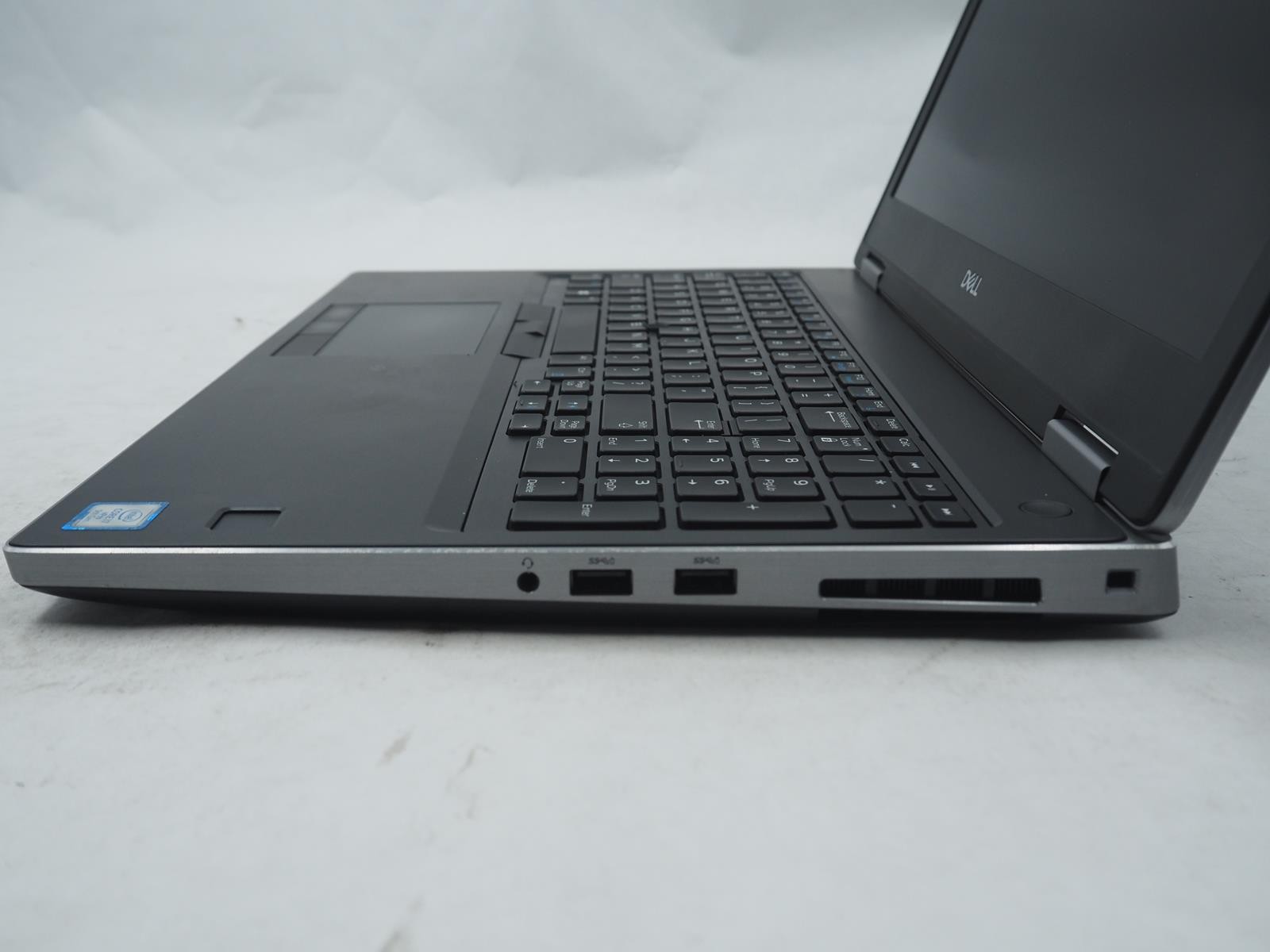 DELL Precision 7540 15.5″ Intel Core i7-9850H 2.6GHz 32GB RAM 512GB NVMe Grade C
