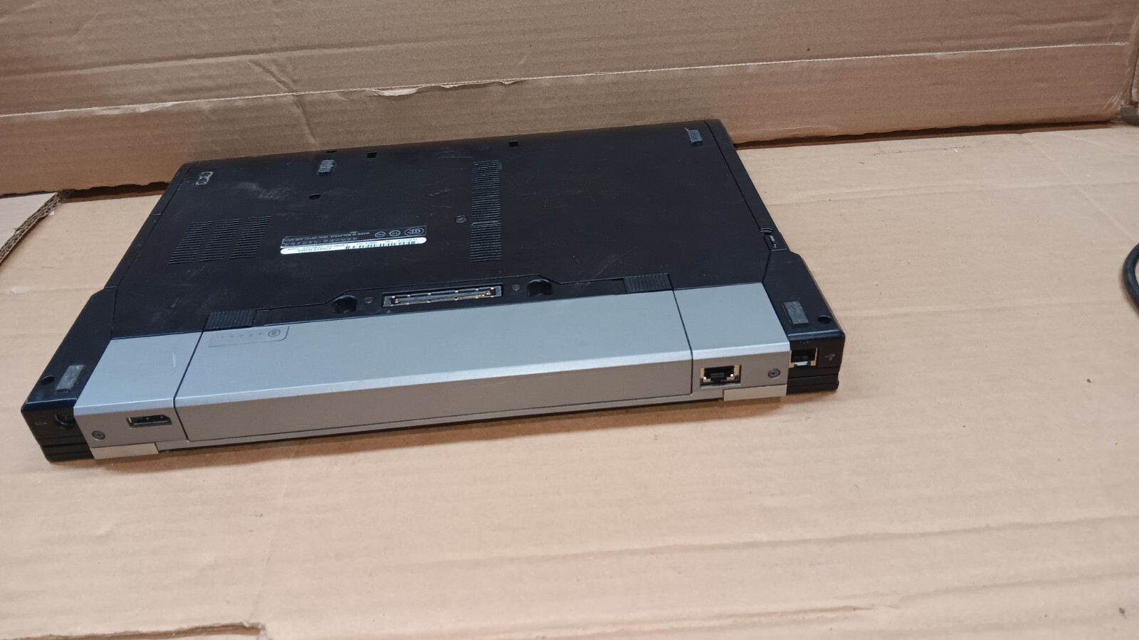 Dell Latitude E6400 Laptop Windows 7 pro Operating system intel Core 2 Duo 4 GB