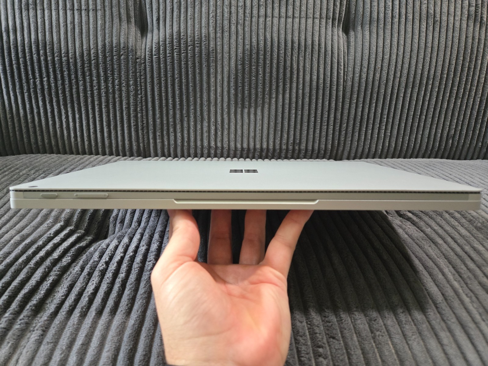 Microsoft Surface Book 3 15″ (256GB SSD, Intel i7-1065G7 GTX 1660 Ti 16GB RAM)