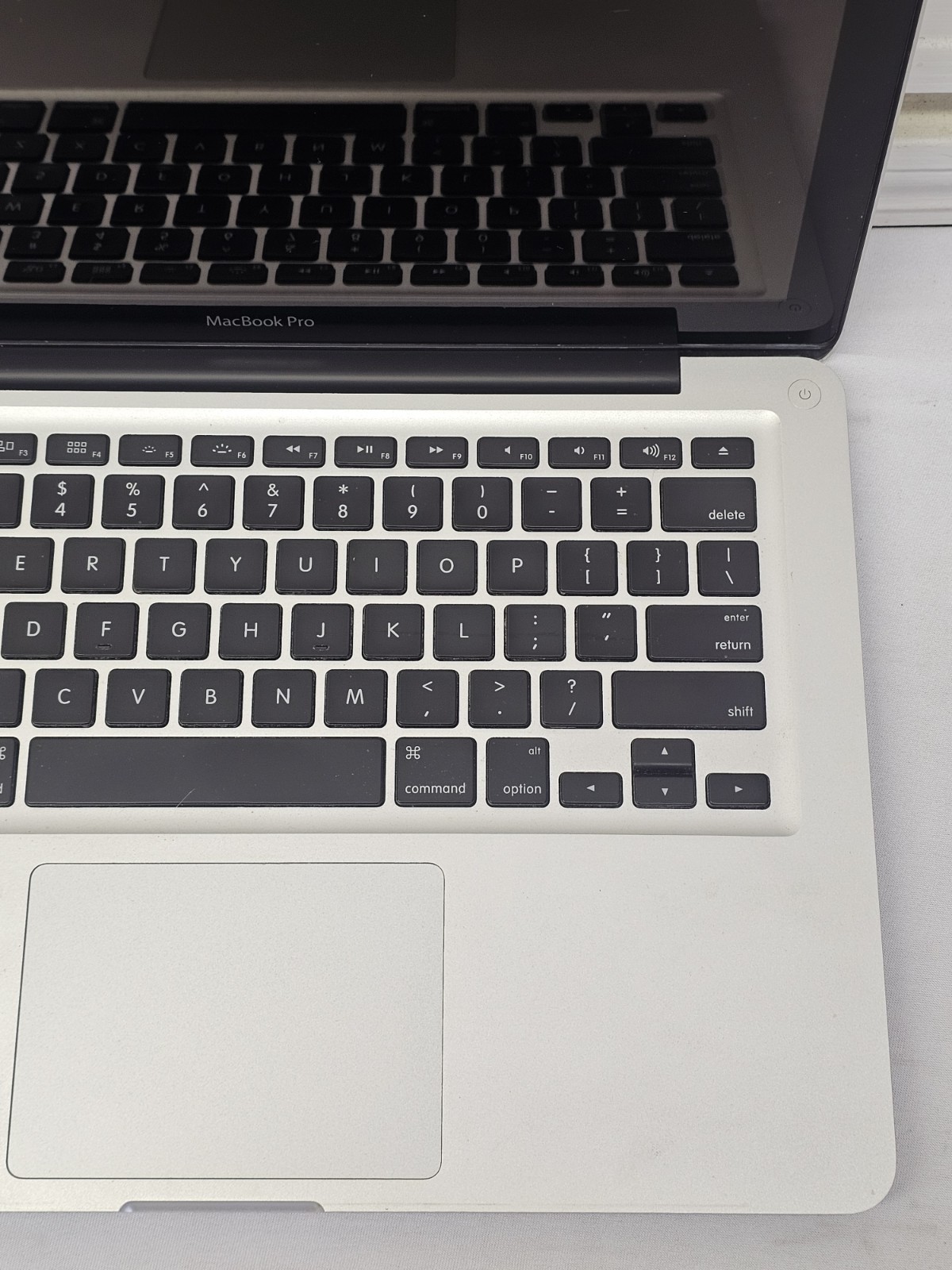 Apple MacBook Pro A1278 Laptop – i5-2435M – 4GB RAM – Parts – NO HDD/OS – Read