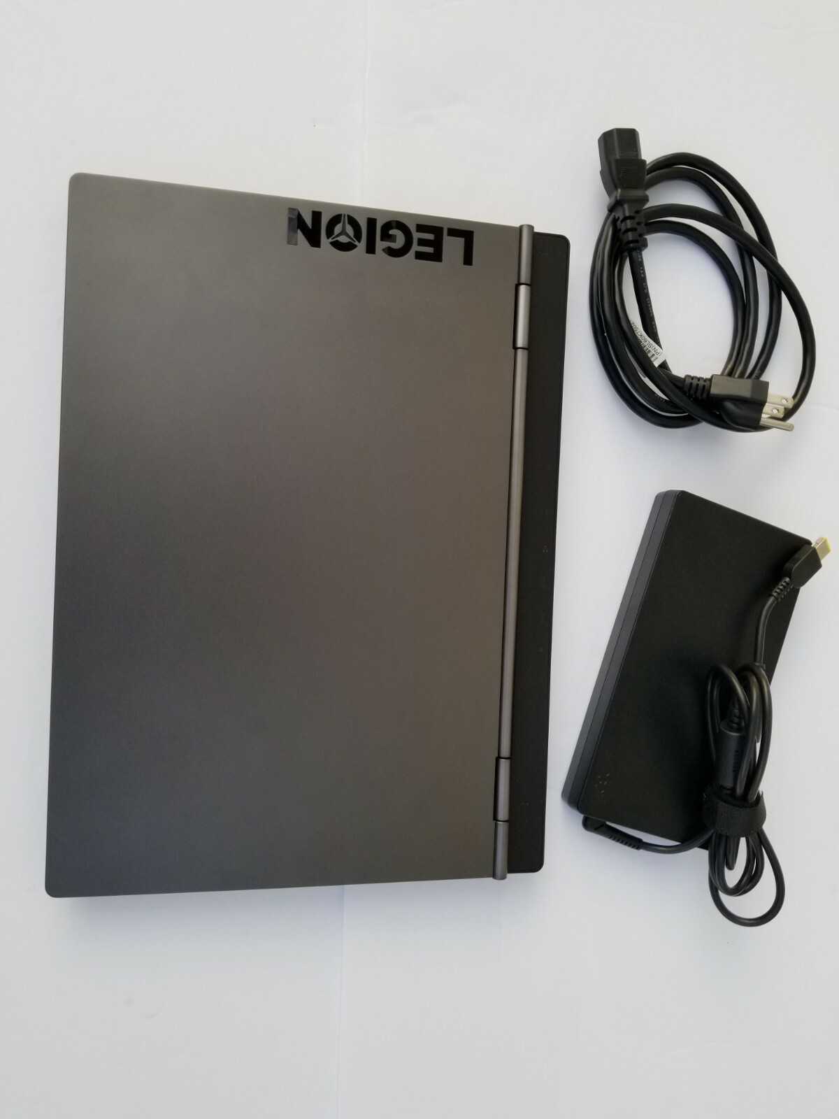 Lenovo Legion Y740 15IRHg 15.6″ 512GB SSD+1TB i7 9th , 4.50GHz, 16GB 9750H 1660