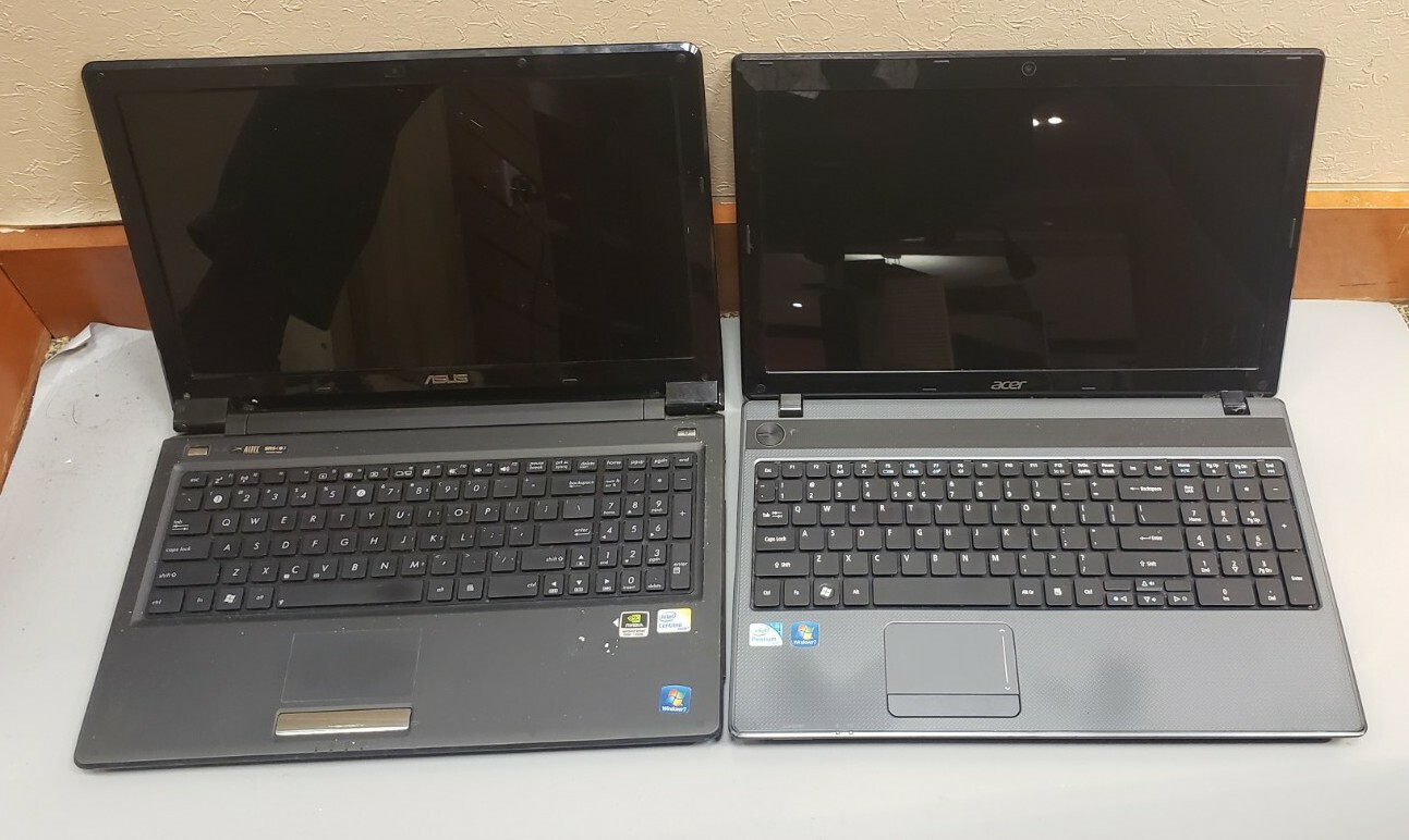 Lot of 2 Acer Aspire 5733Z/ ASUS UL50V 1GB RAM 0GB HDD PARTS REPAIRS
