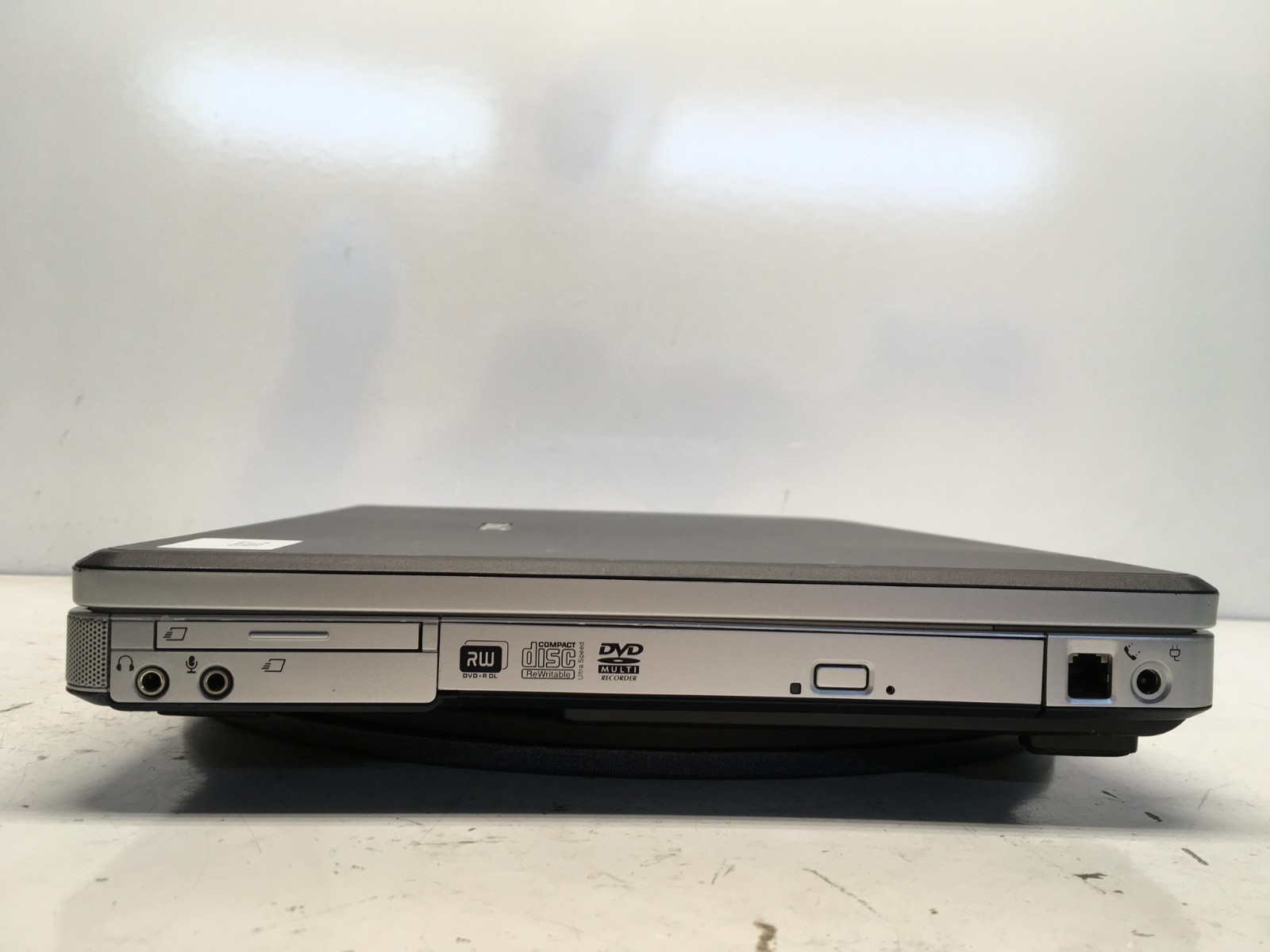 Compaq Presario V5207NR Intel Celeron M 410 1.46GHz 512 MB NO HDD