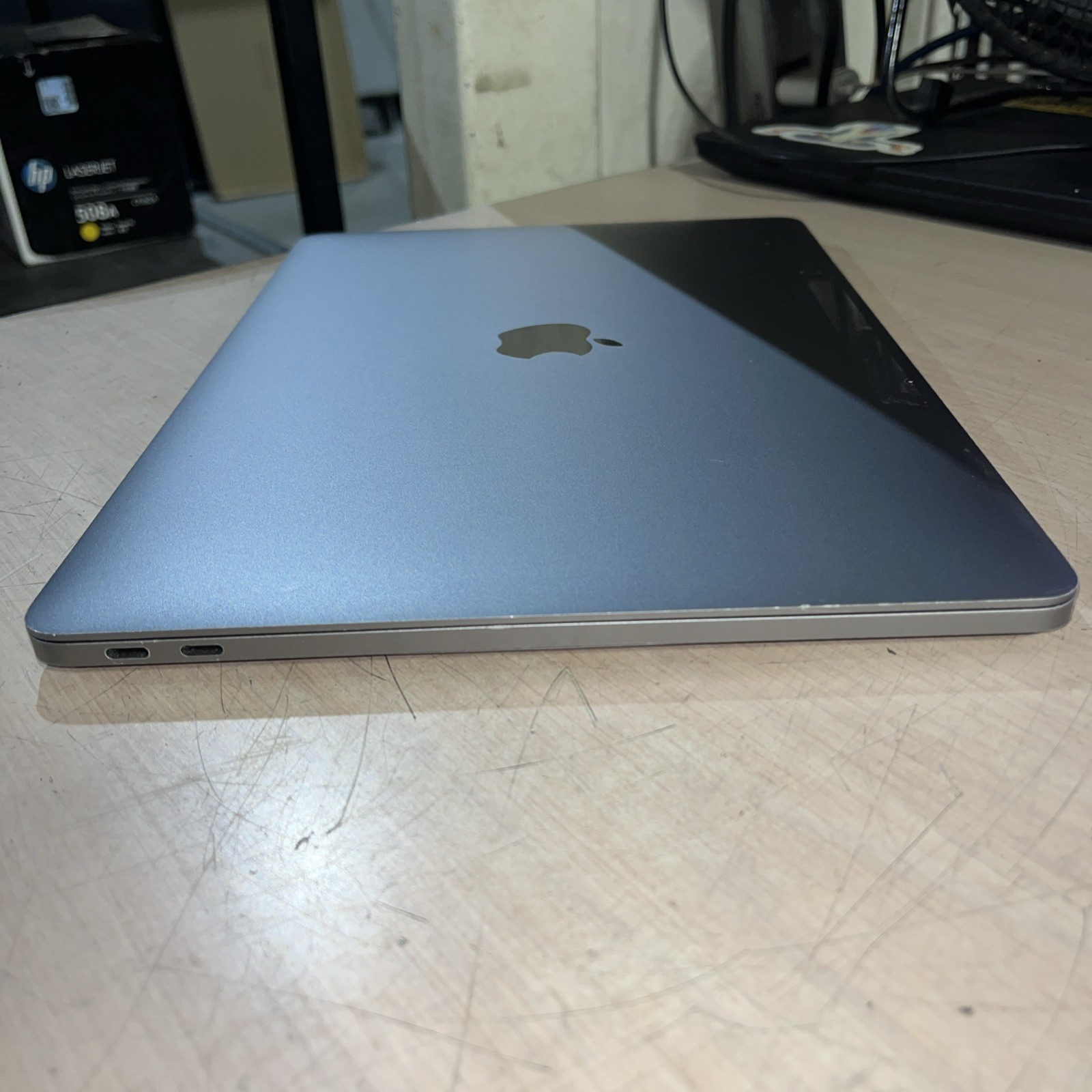 APPLE MACBOOK PRO 13″ MID-2017 CORE I5-7360U 2.3GHZ 8GB RAM 128SSD