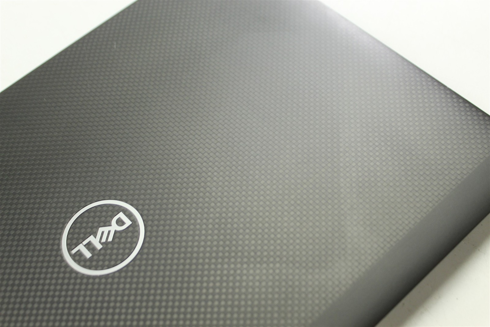 Dell Latitude 7420 14″ FHD Touch i7-1185G7 3.0GHz 256GB SSD 16GB RAM NO OS