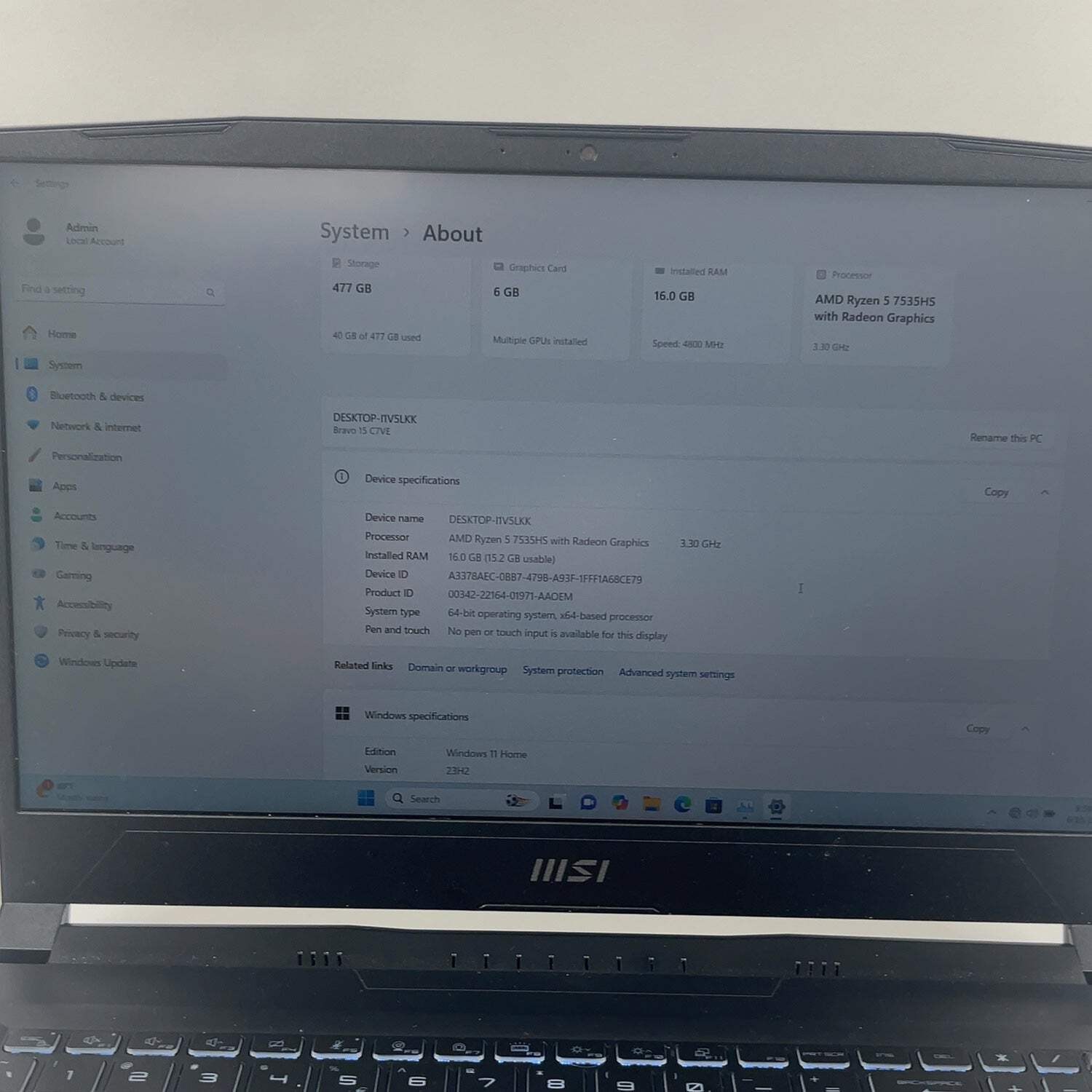 MSI Thin 15 GF63 15.6″ Ryzen 5 753HS 3.3GHz 16GB RAM 512GB GeForce RTX 4050