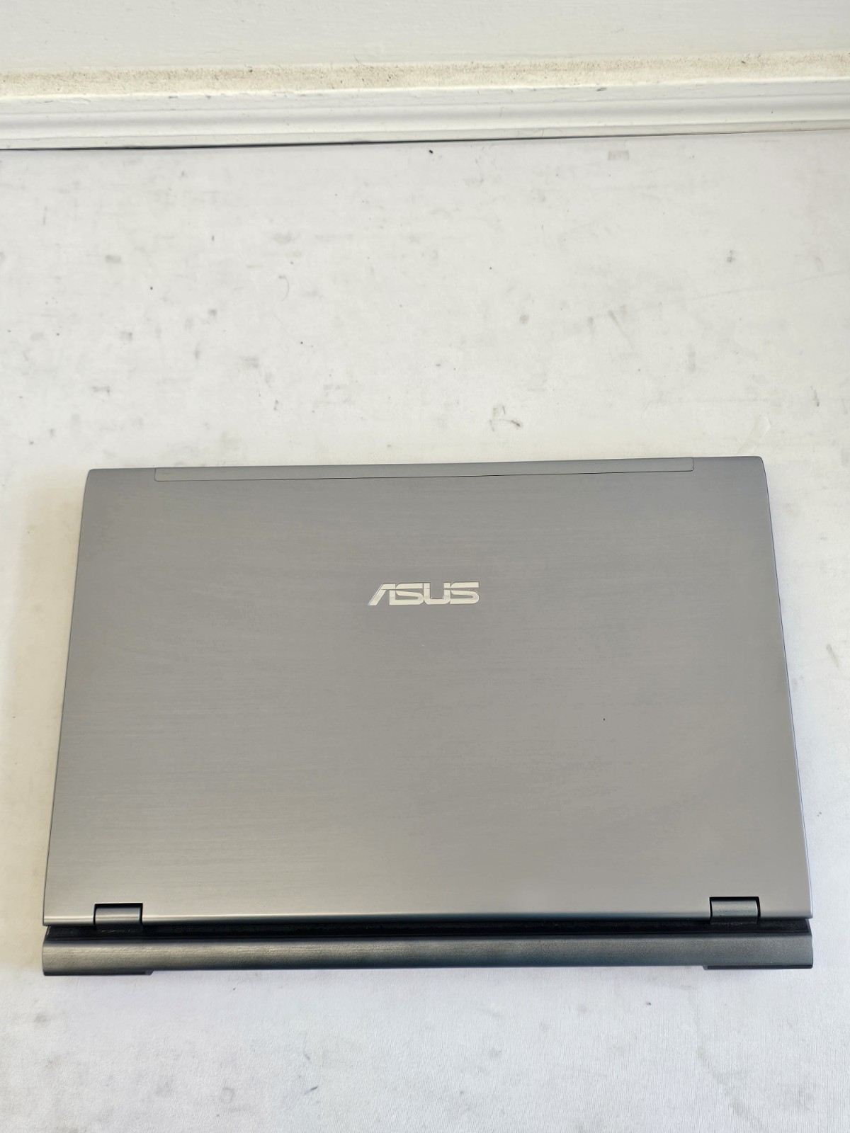 ASUS U56E-BBL6 Laptop – i5-2430m – 6GB RAM – 640GB HDD – NO BATT – Win 10 – READ