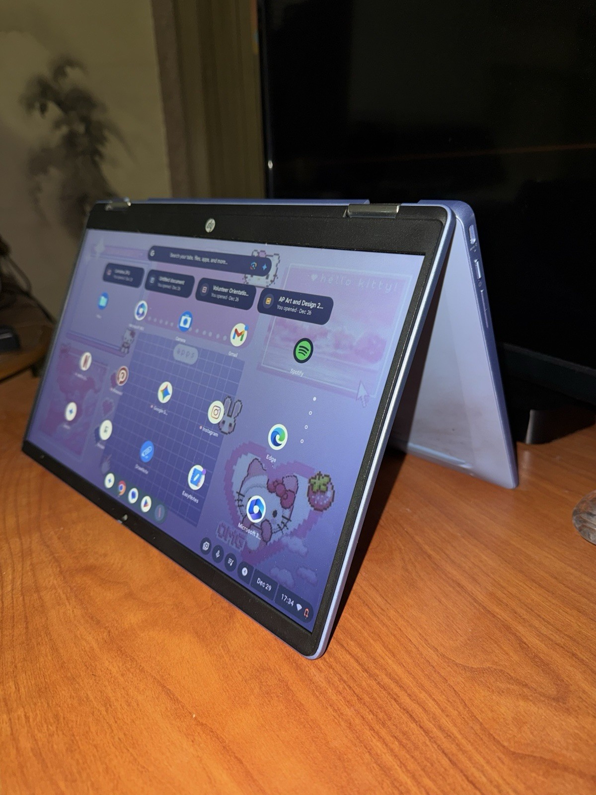 HP Chromebook 14in FHD 2-in-1 Touchscreen Intel Celeron 4GB 32GB Blue