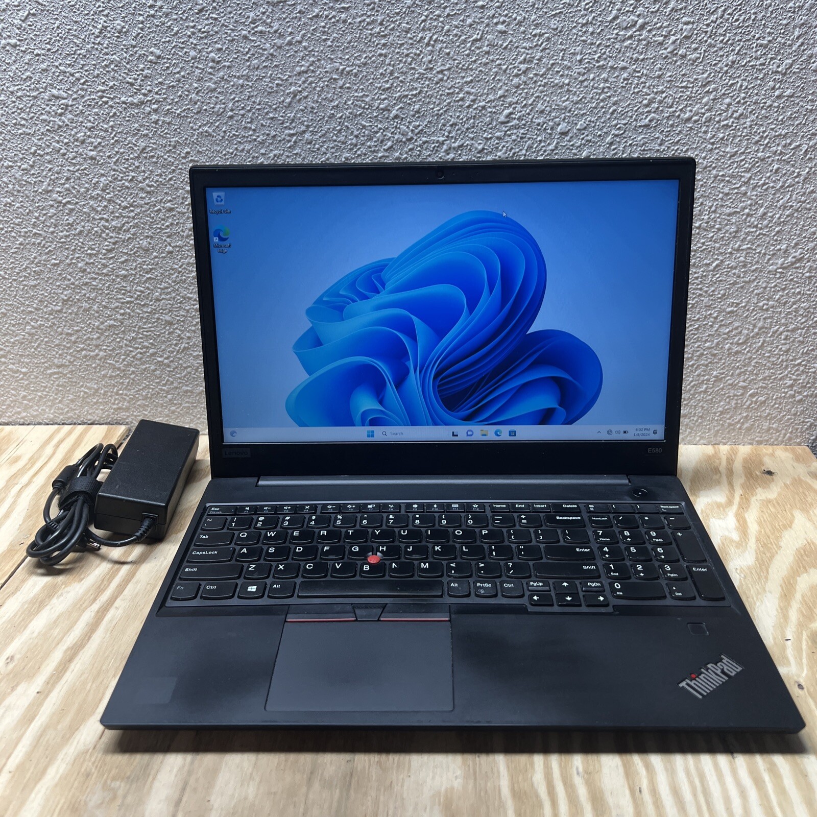 Lenovo ThinkPad E580 – 15.6″ IntelCore i5-7200U 2.5GHz 16GB DDR4 512GB SSD WND11