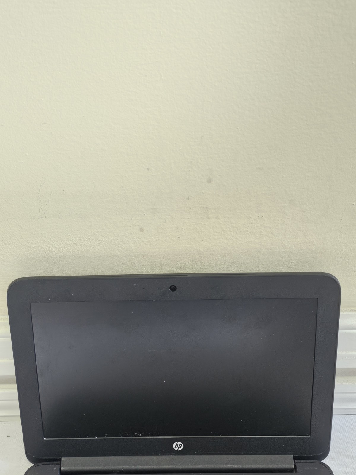 HP Chromebook 11 G5EE Laptop – WON’T POWER ON – READ DESC – Parts/Repair