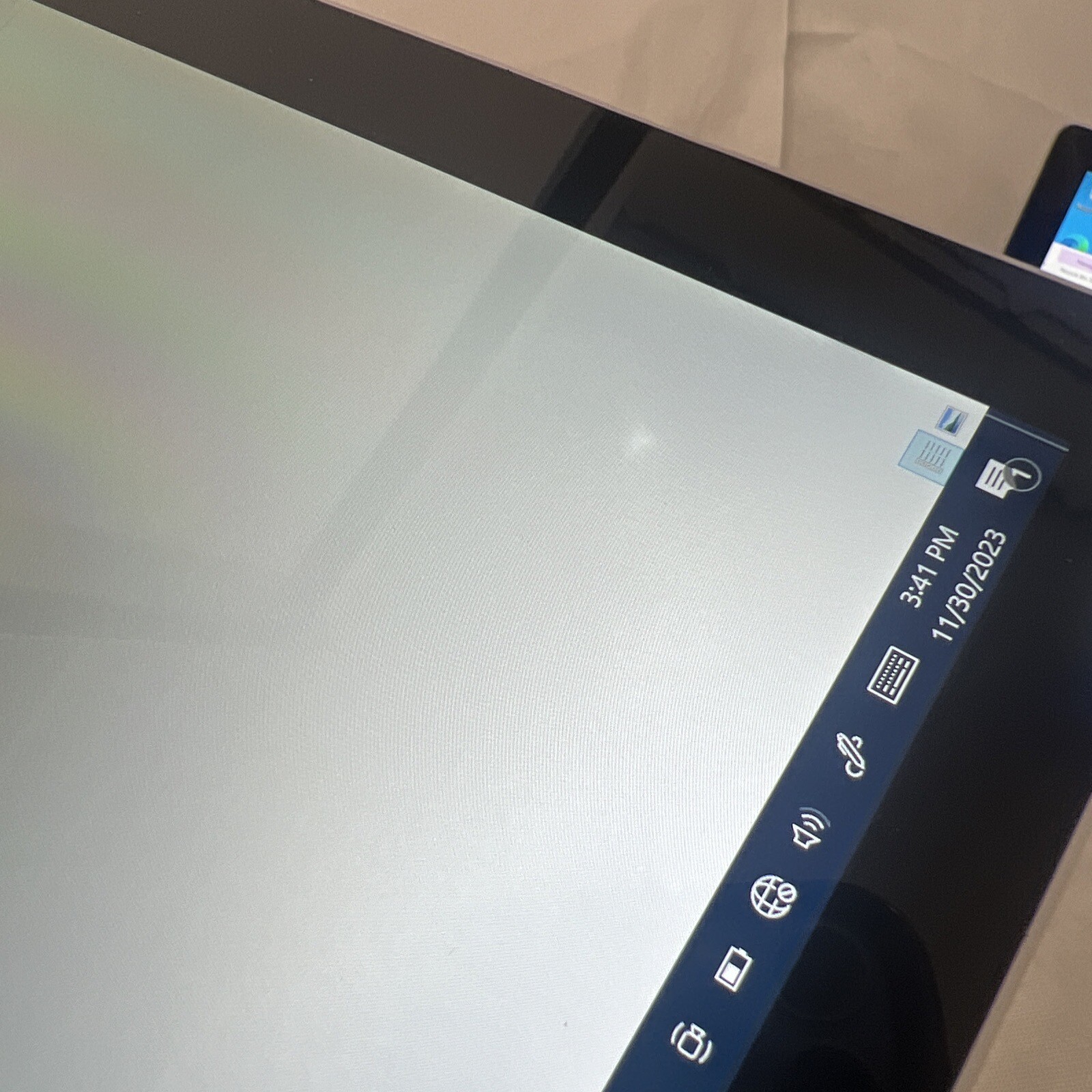 Microsoft Surface Pro 5th Gen 1807 12.3″ Tablet 128GB Wi-Fi + Cellular LTE
