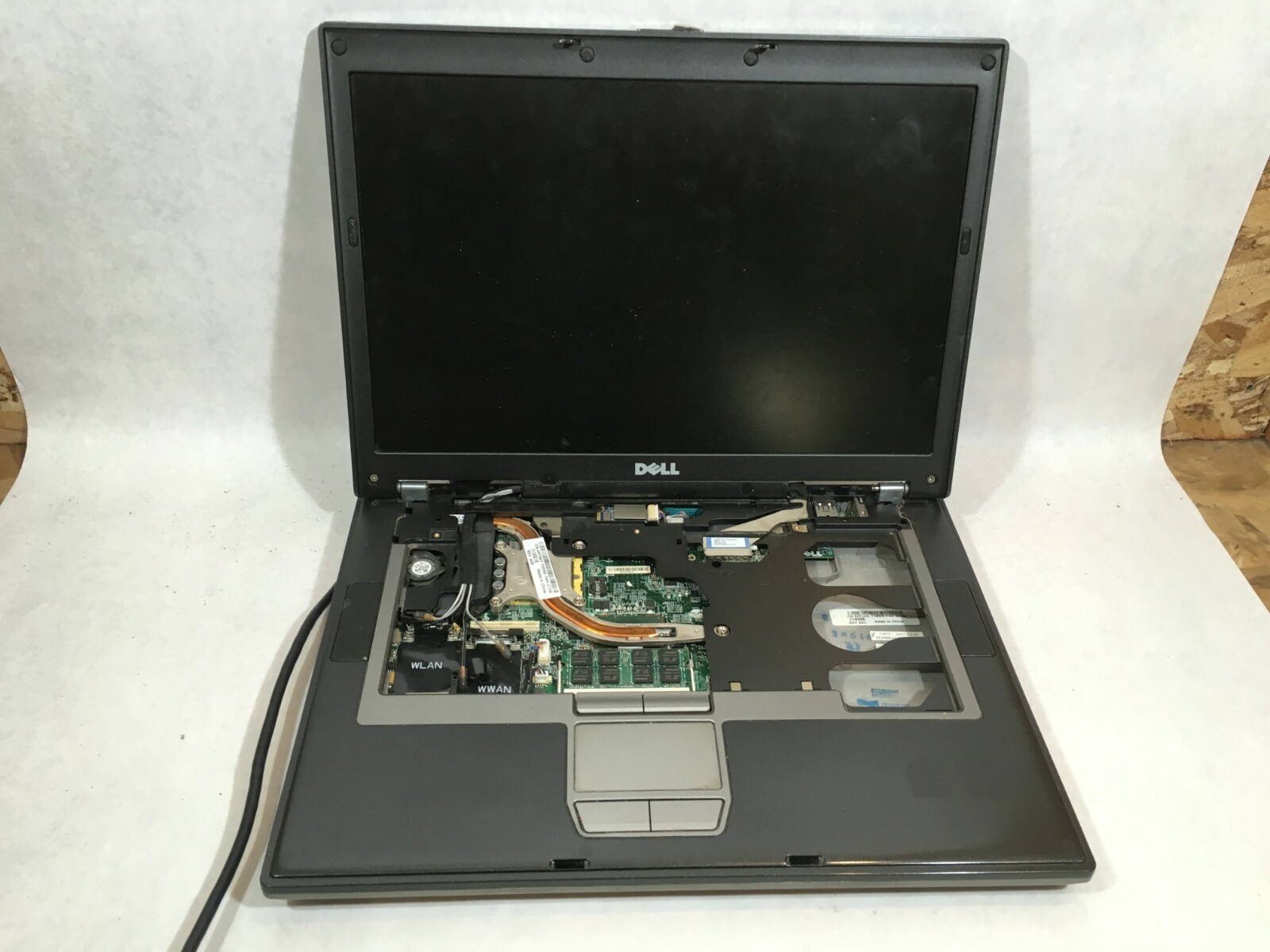 Dell Latitude D830 Receives Power Does Not Turn On For Parts or Repair -FT
