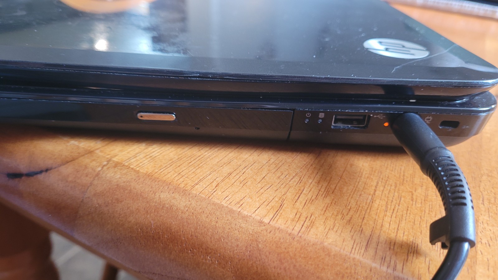 HP Pavilion g7 Laptop Intel Core i3 6GB RAM 500GB HDD Windows 8 17.3” Dolby