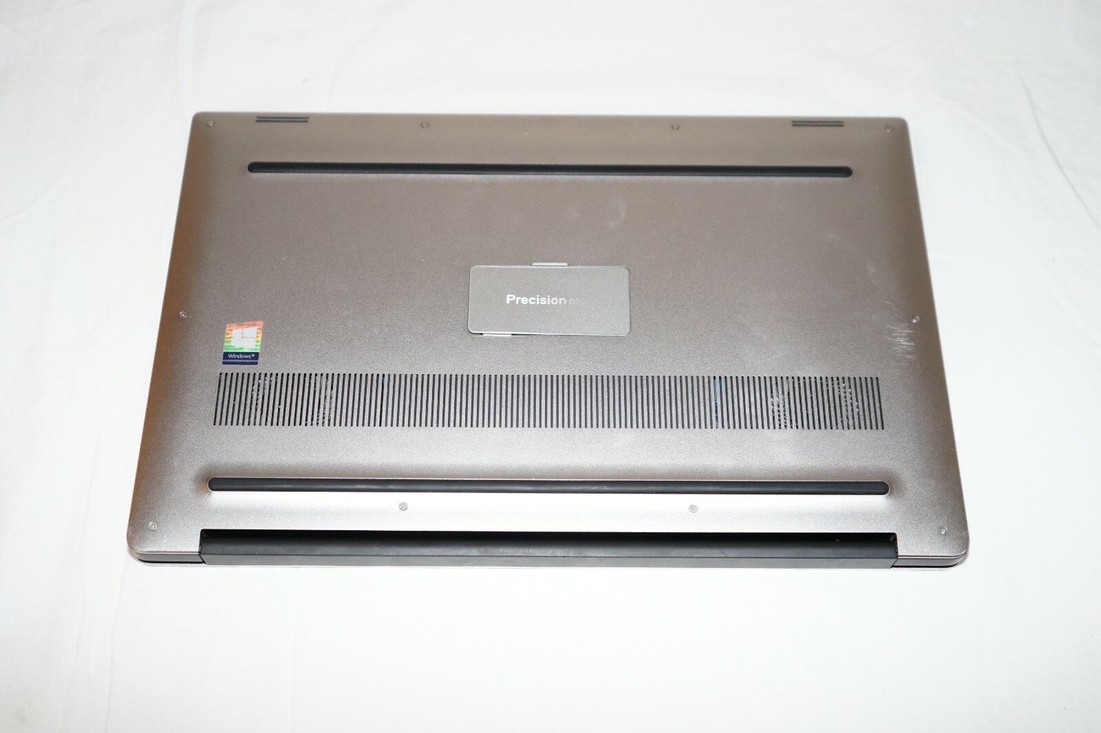 ^ Dell Precision 5520 i5-7300HQ @ 2.5GHz 16GB Ram No HD “DISPLAY ISSUES” #C1409