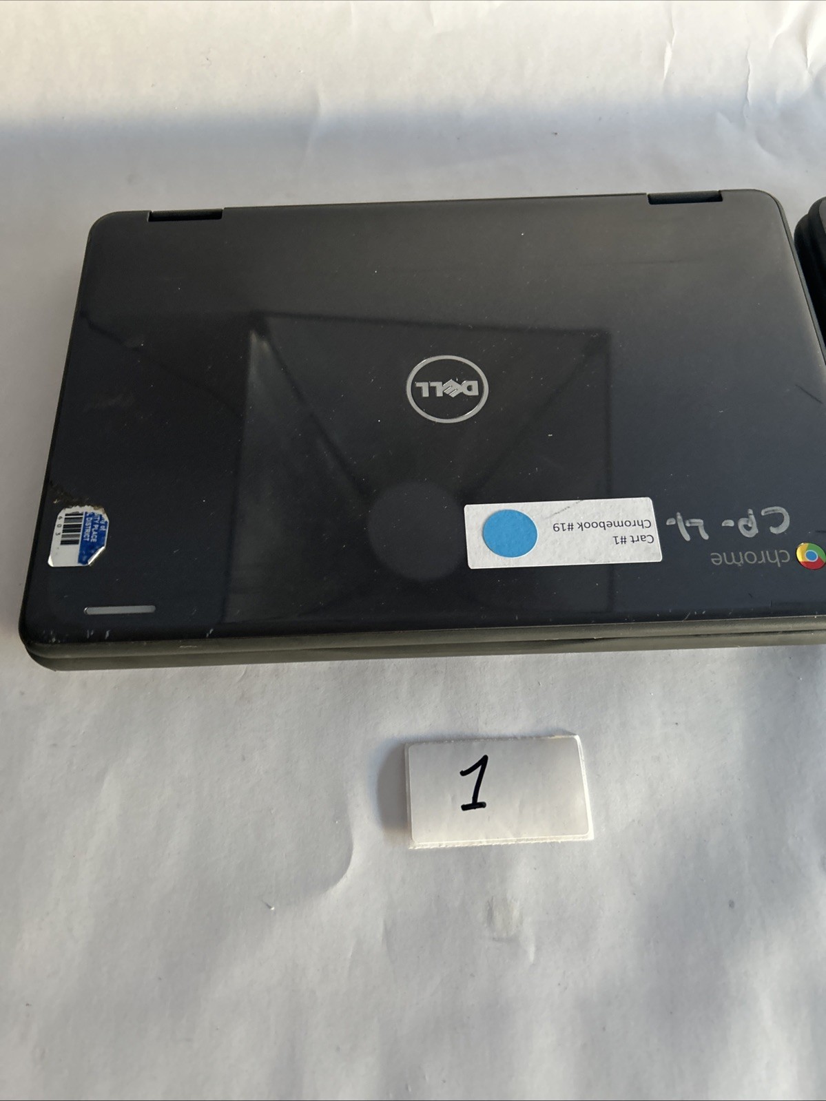 2 Dell 3189 Chromebook Parts Unit – For Spares or Repair